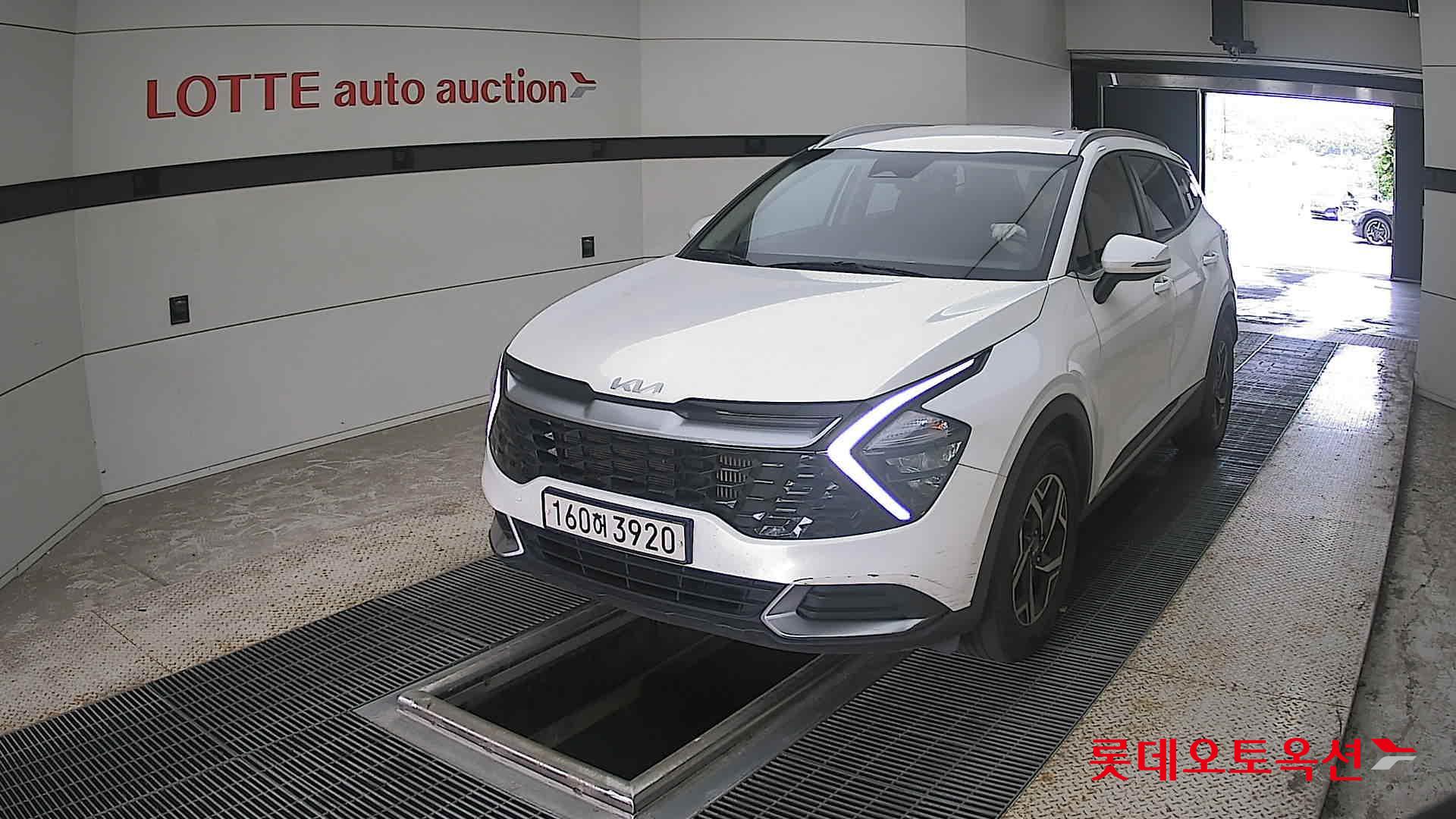2022 - kia sportage