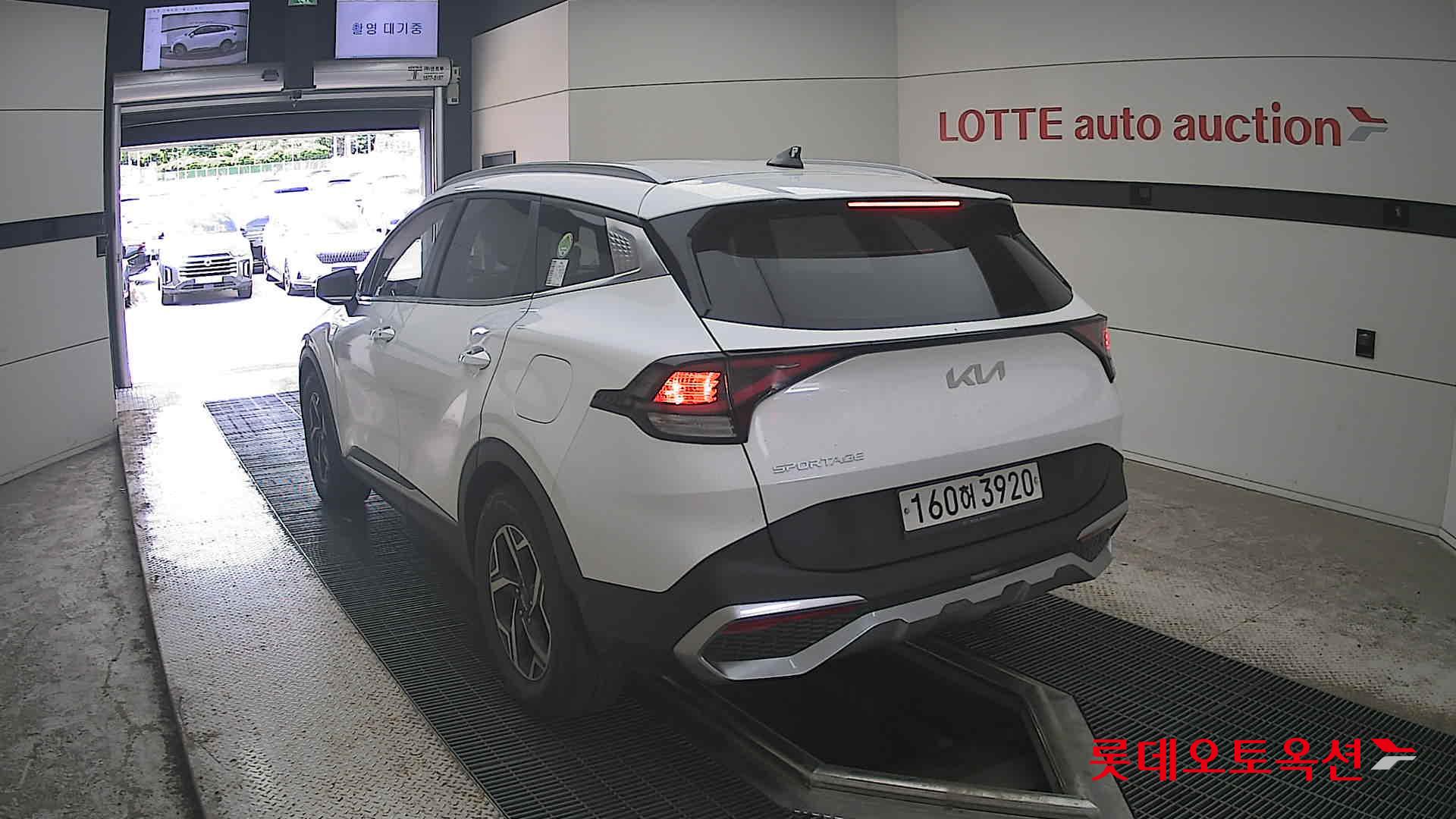 2022 - kia sportage