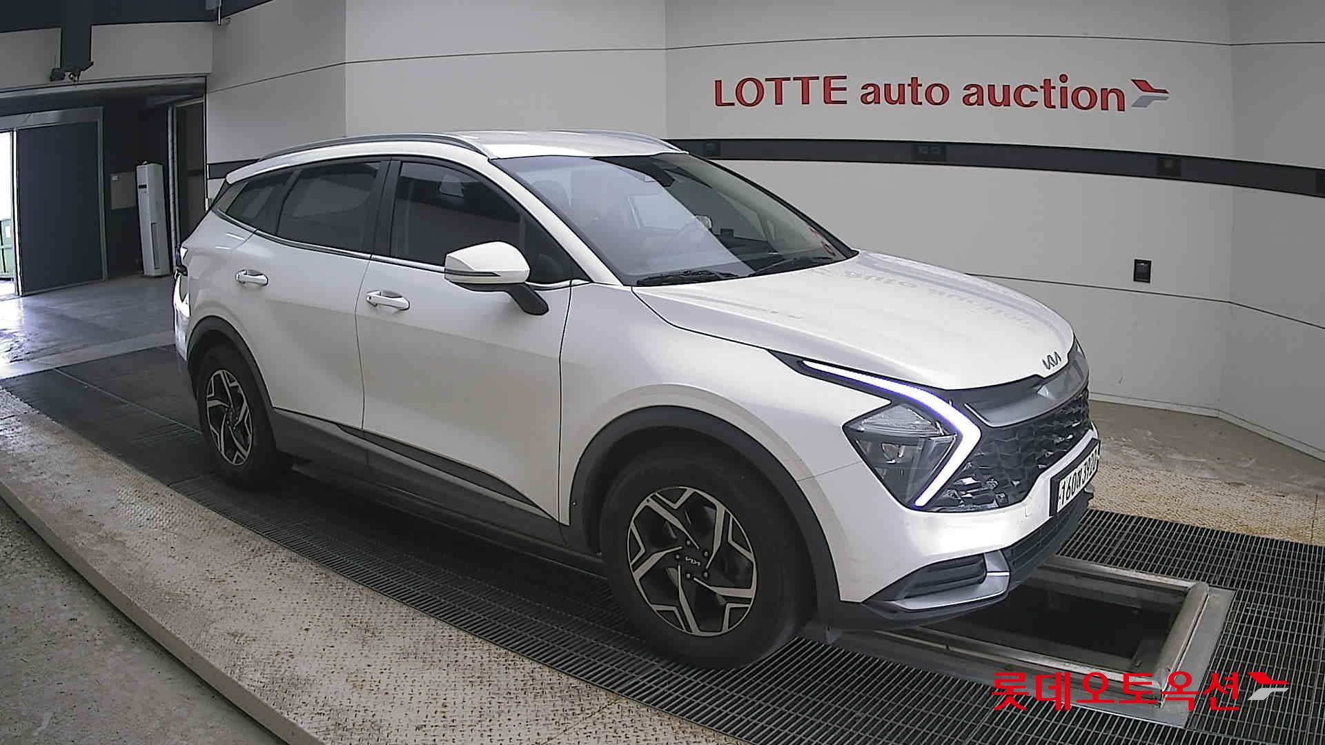 2022 - kia sportage