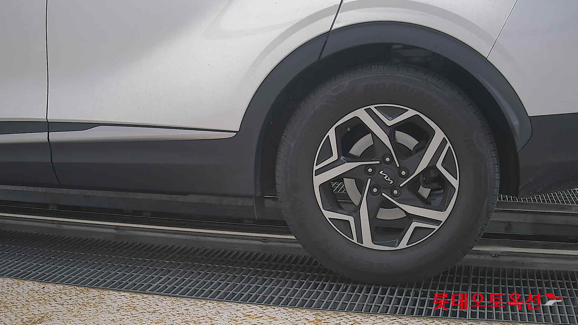 2022 - kia sportage