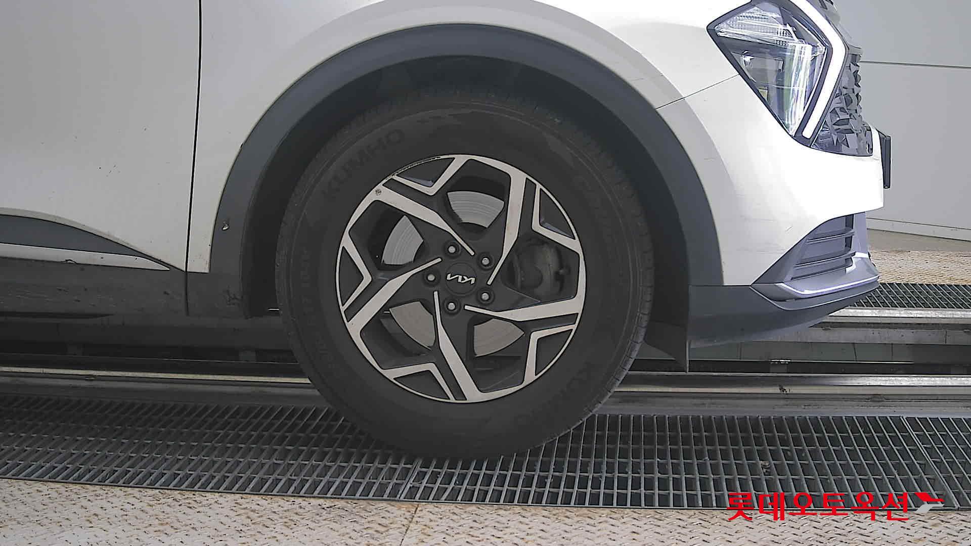 2022 - kia sportage