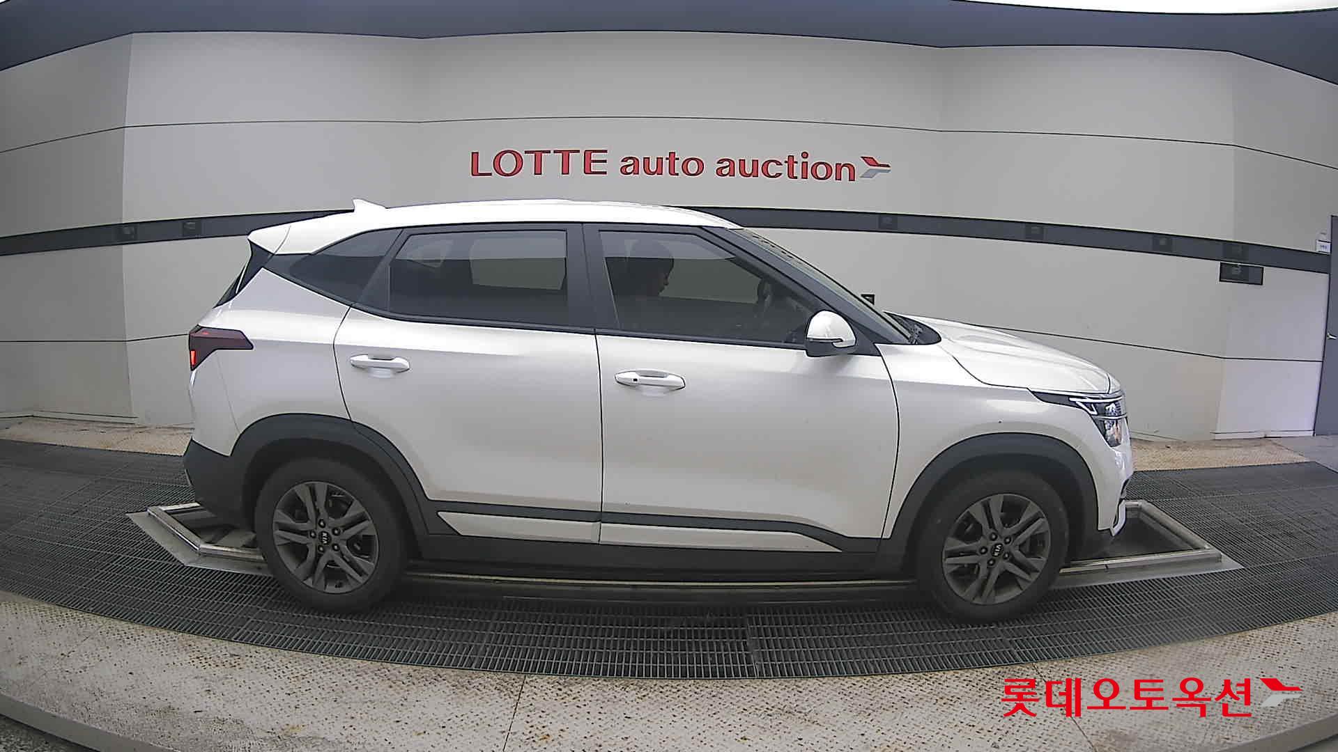 2022 - kia seltos
