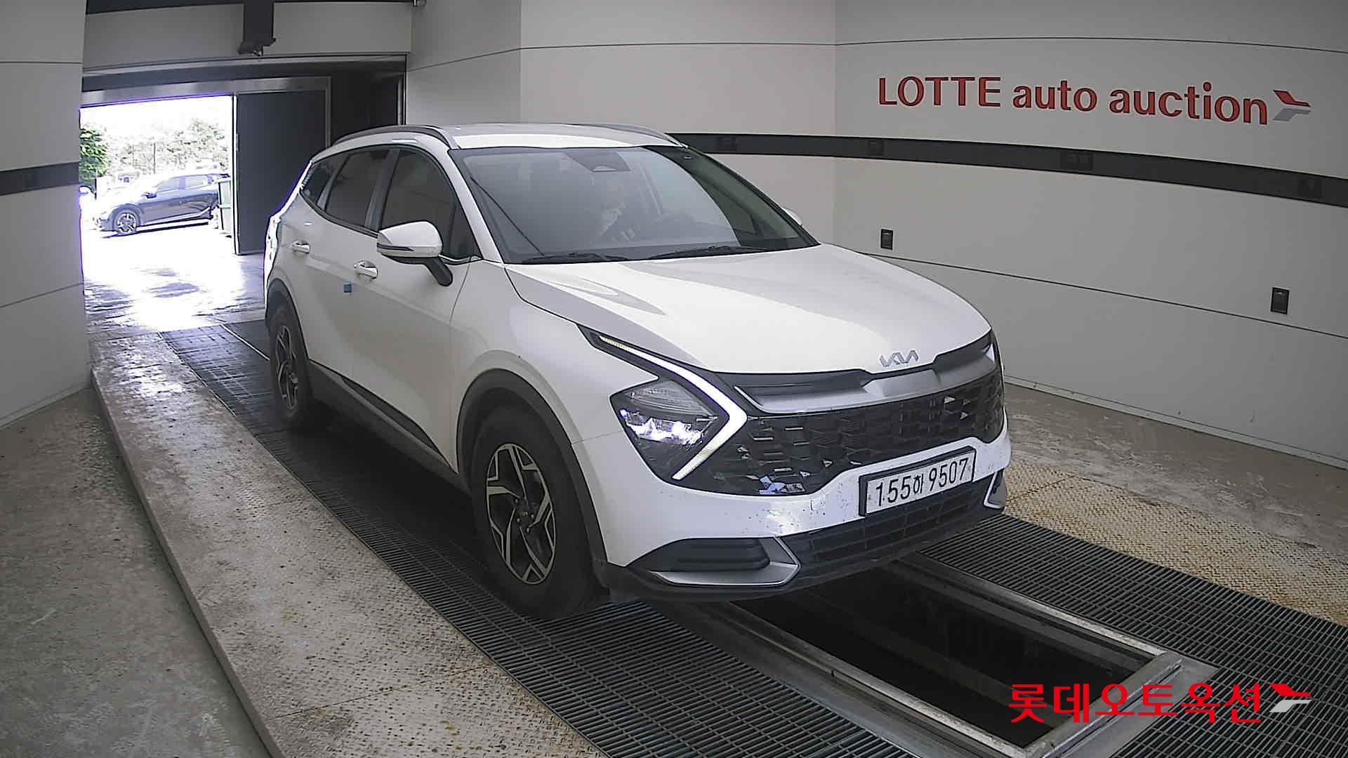 2022 - kia sportage