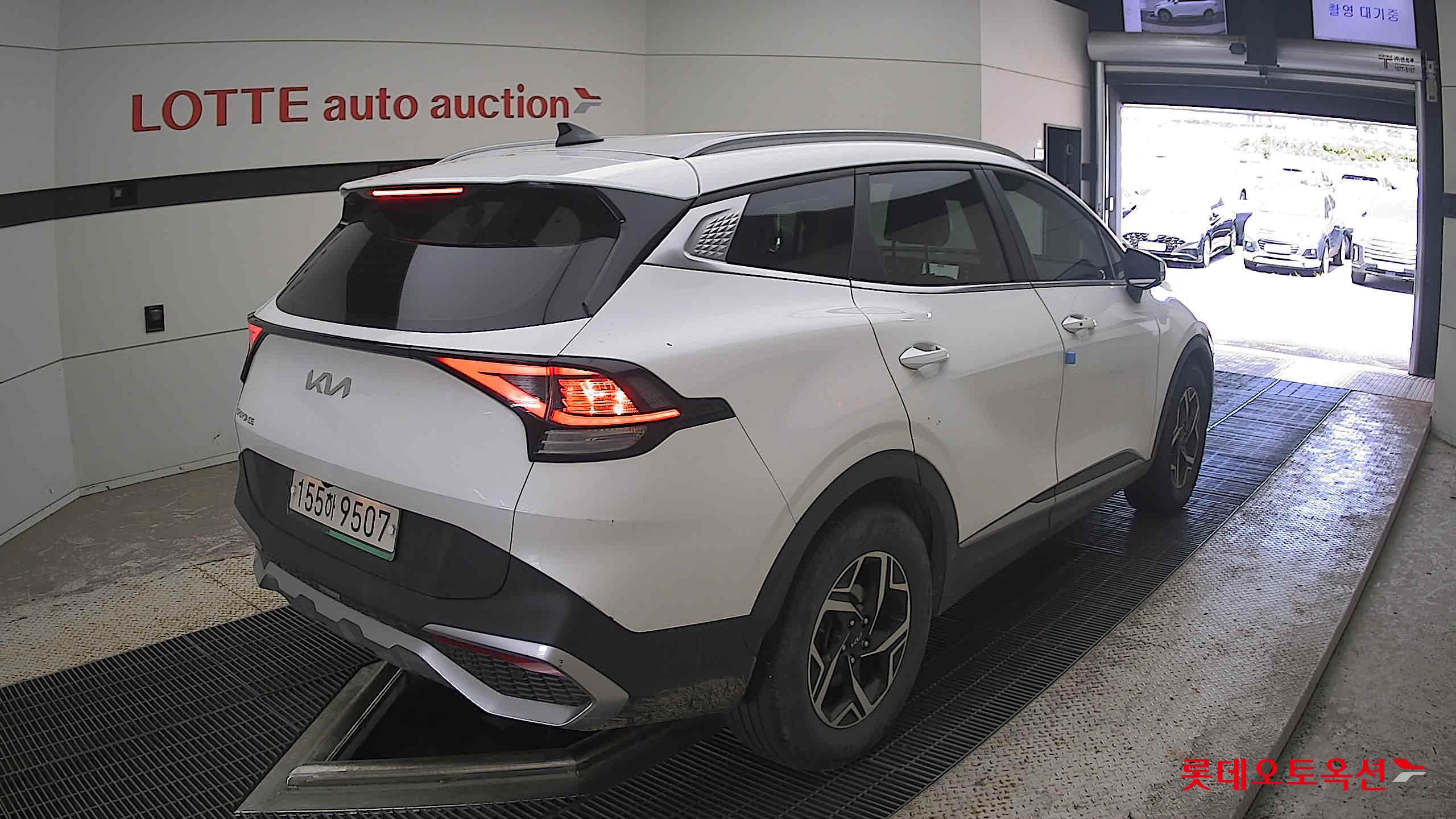 2022 - kia sportage
