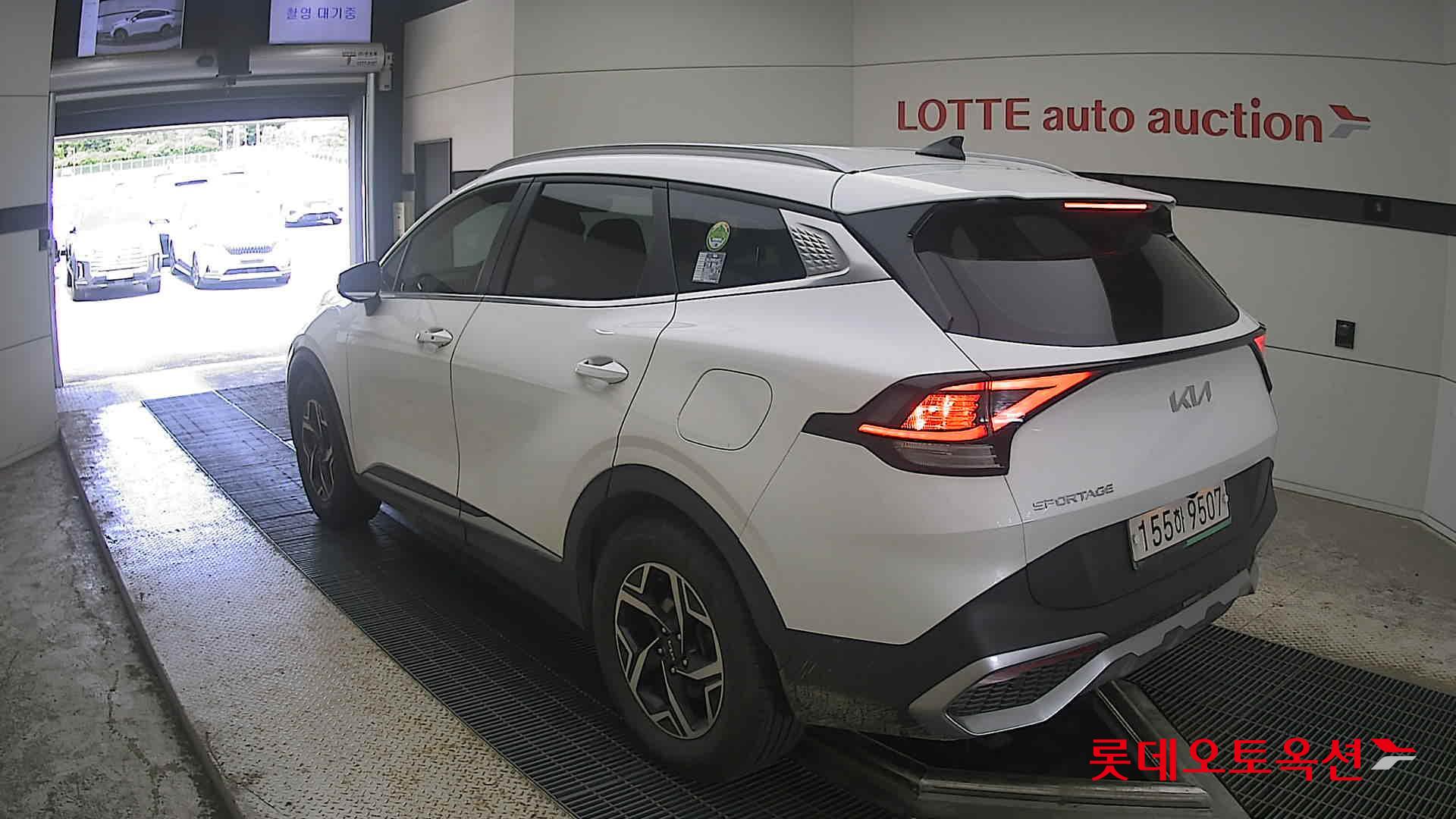 2022 - kia sportage