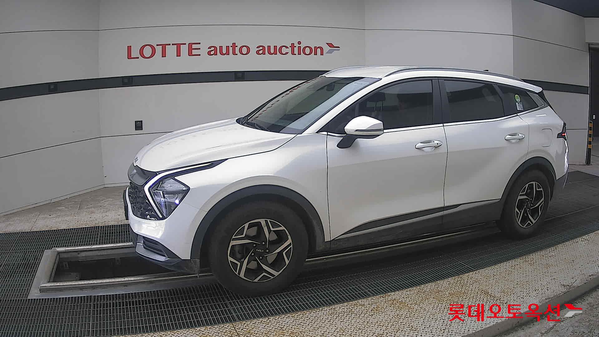 2022 - kia sportage