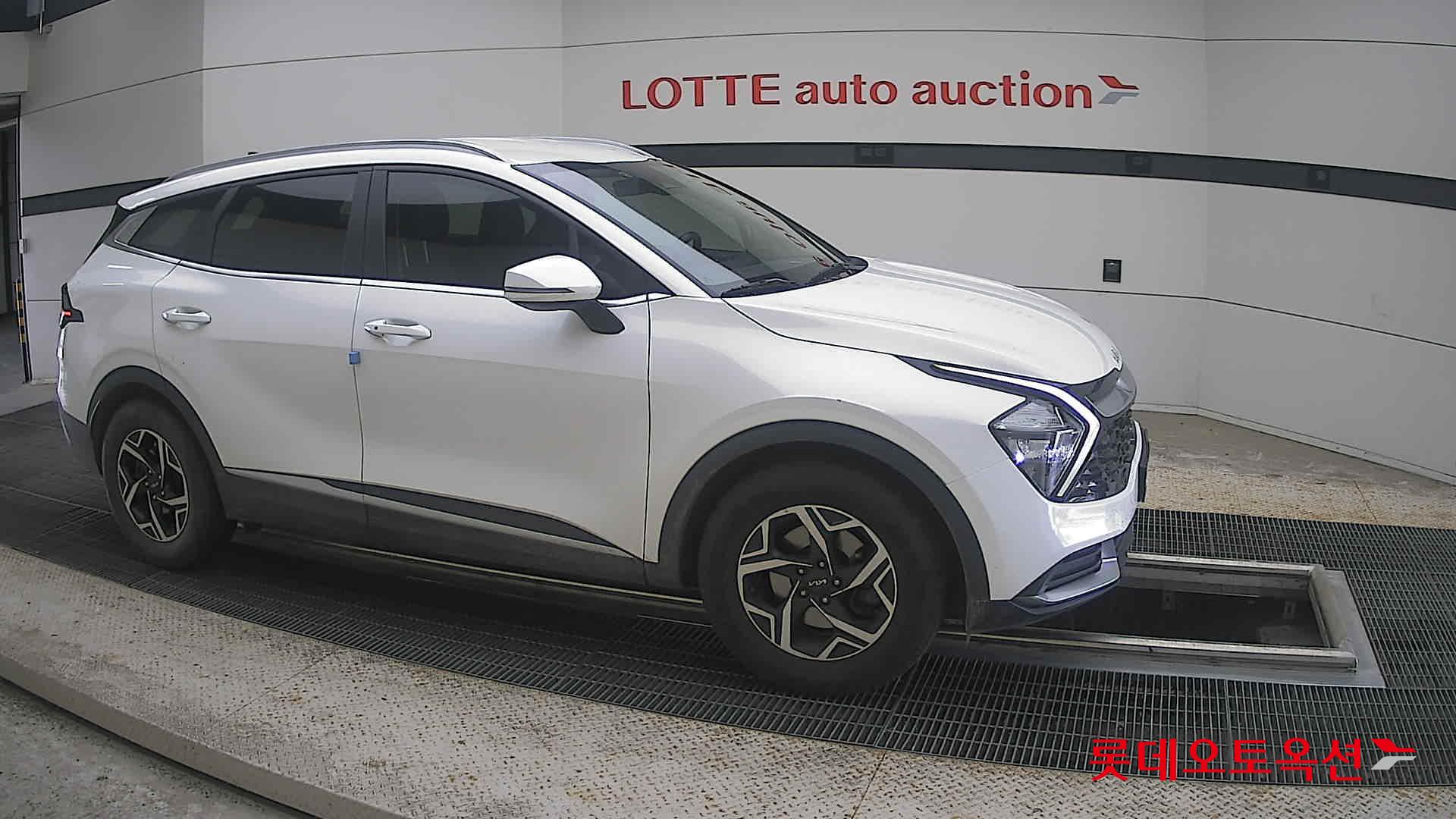 2022 - kia sportage