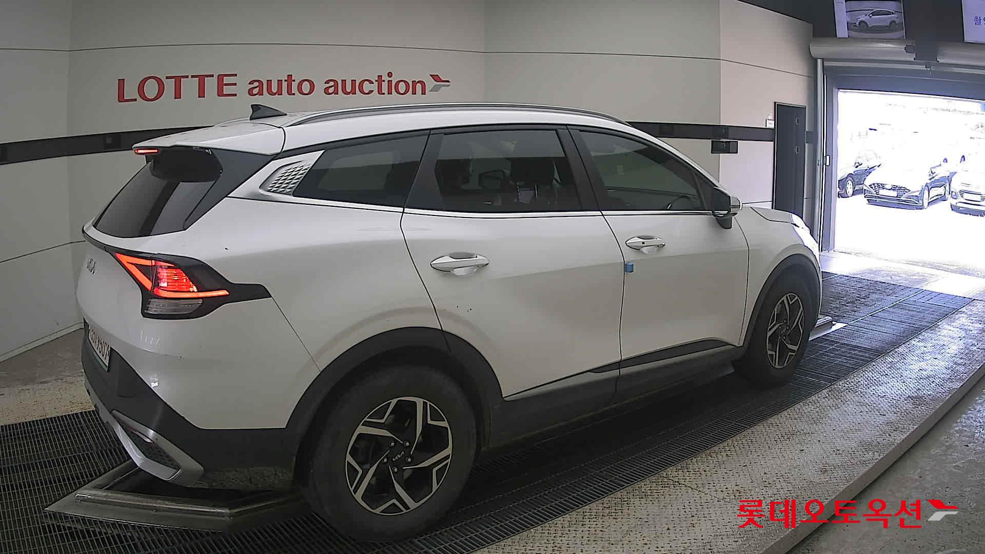 2022 - kia sportage