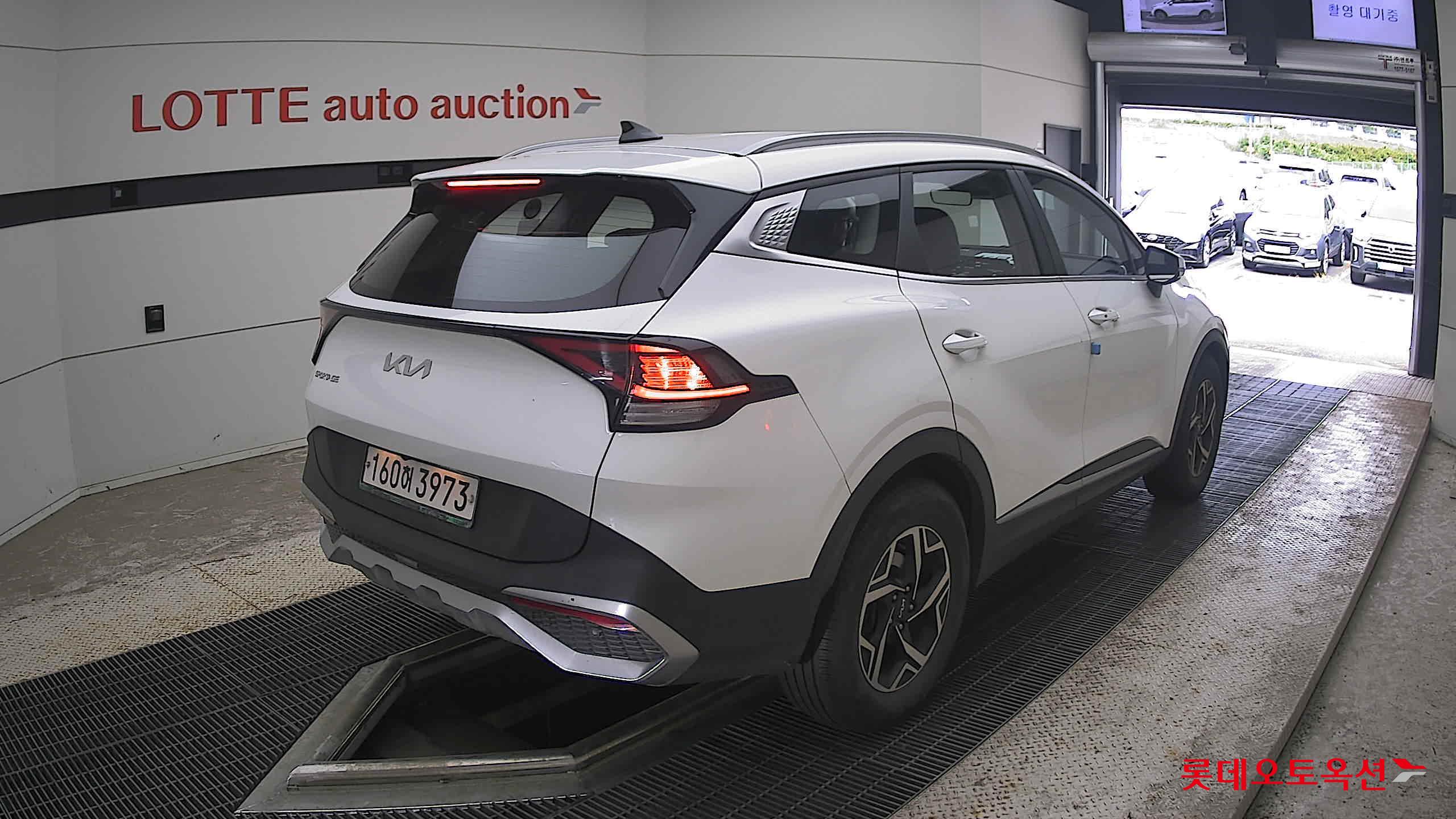2022 - kia sportage