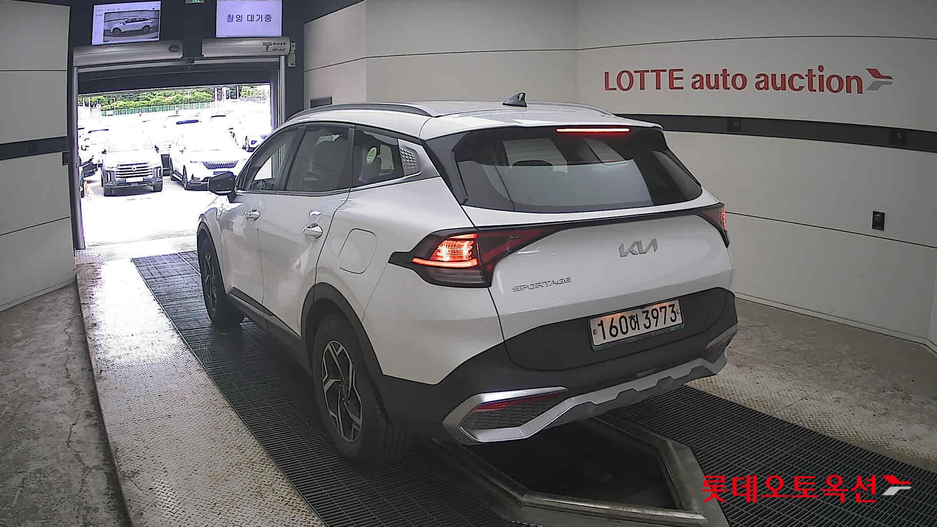 2022 - kia sportage