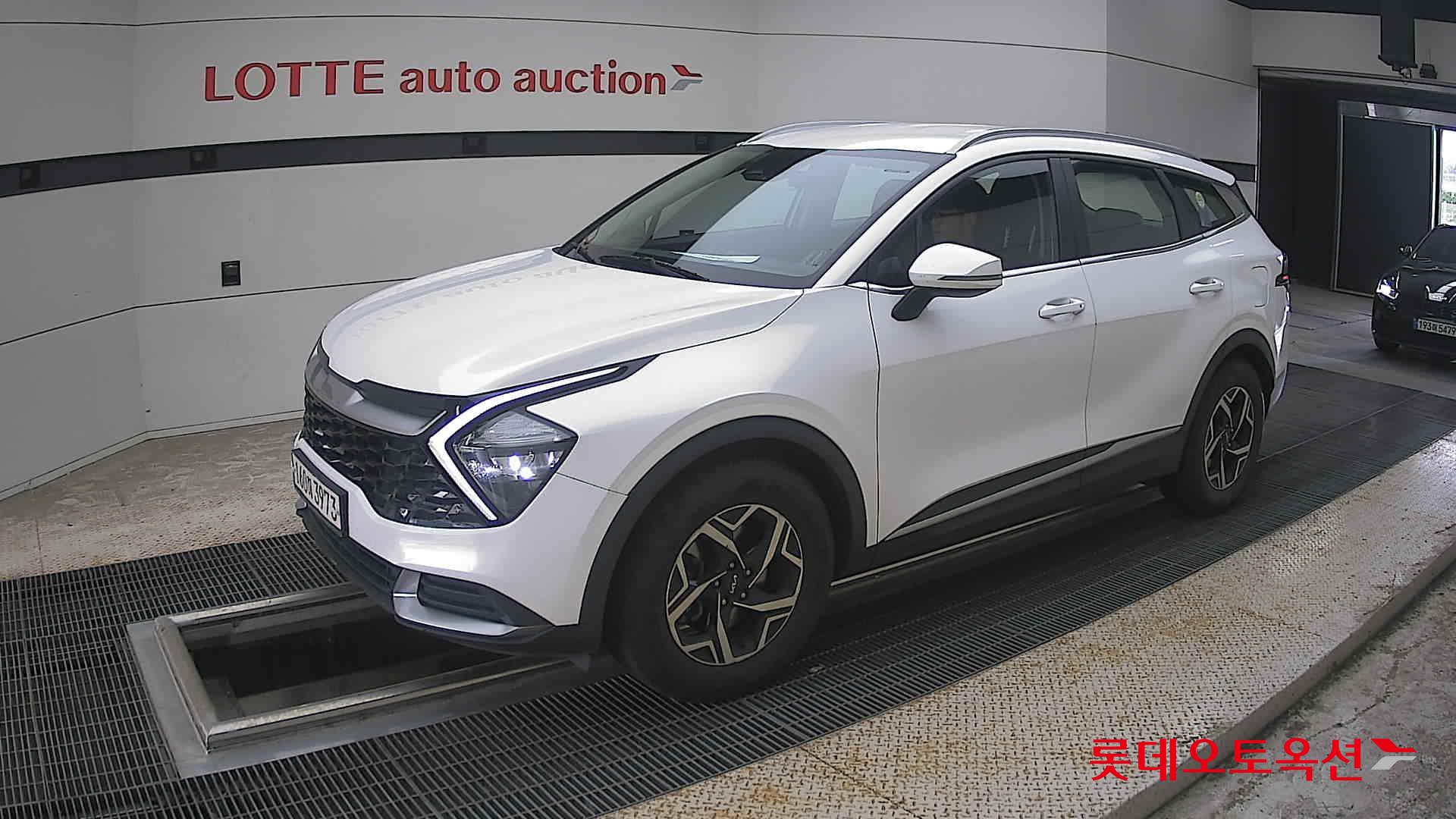 2022 - kia sportage
