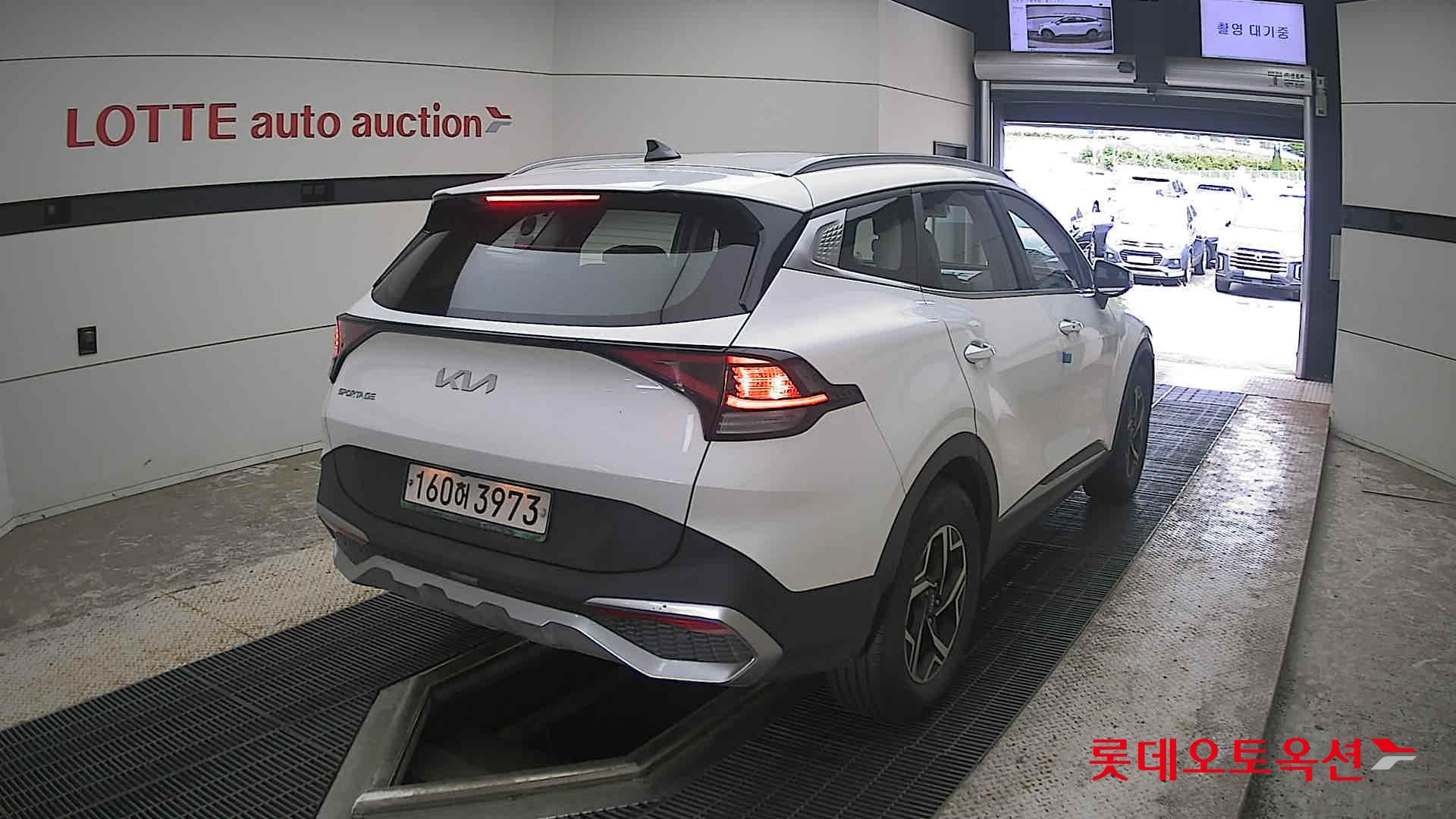 2022 - kia sportage