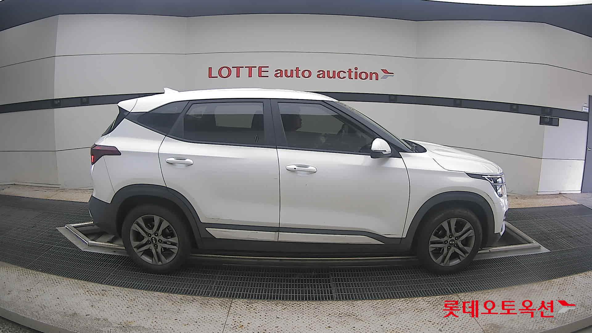 2022 - kia seltos