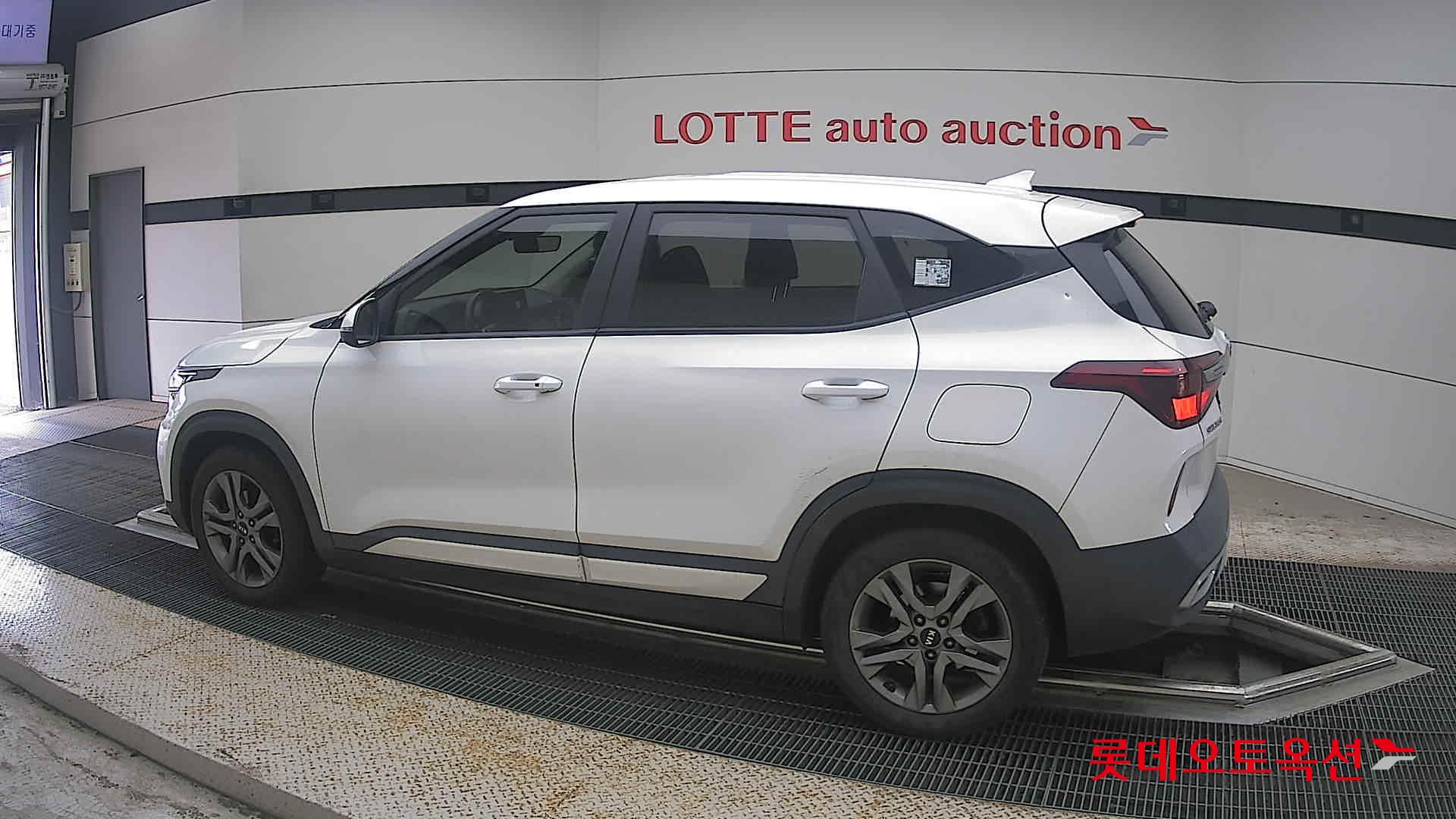 2022 - kia seltos