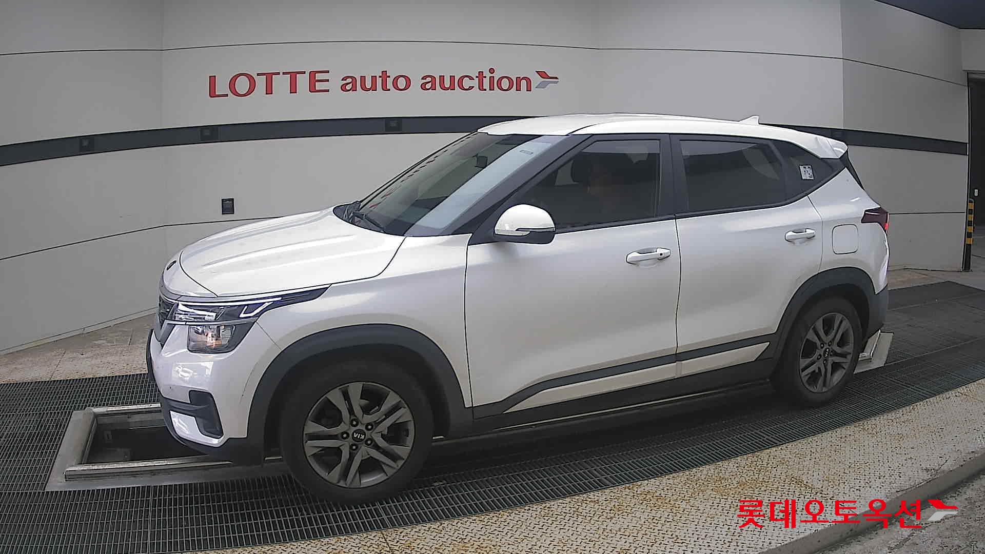 2022 - kia seltos