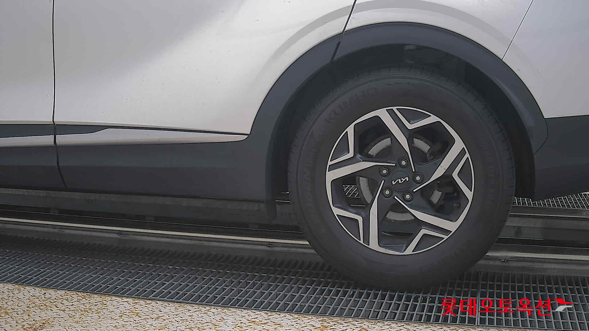 2022 - kia sportage