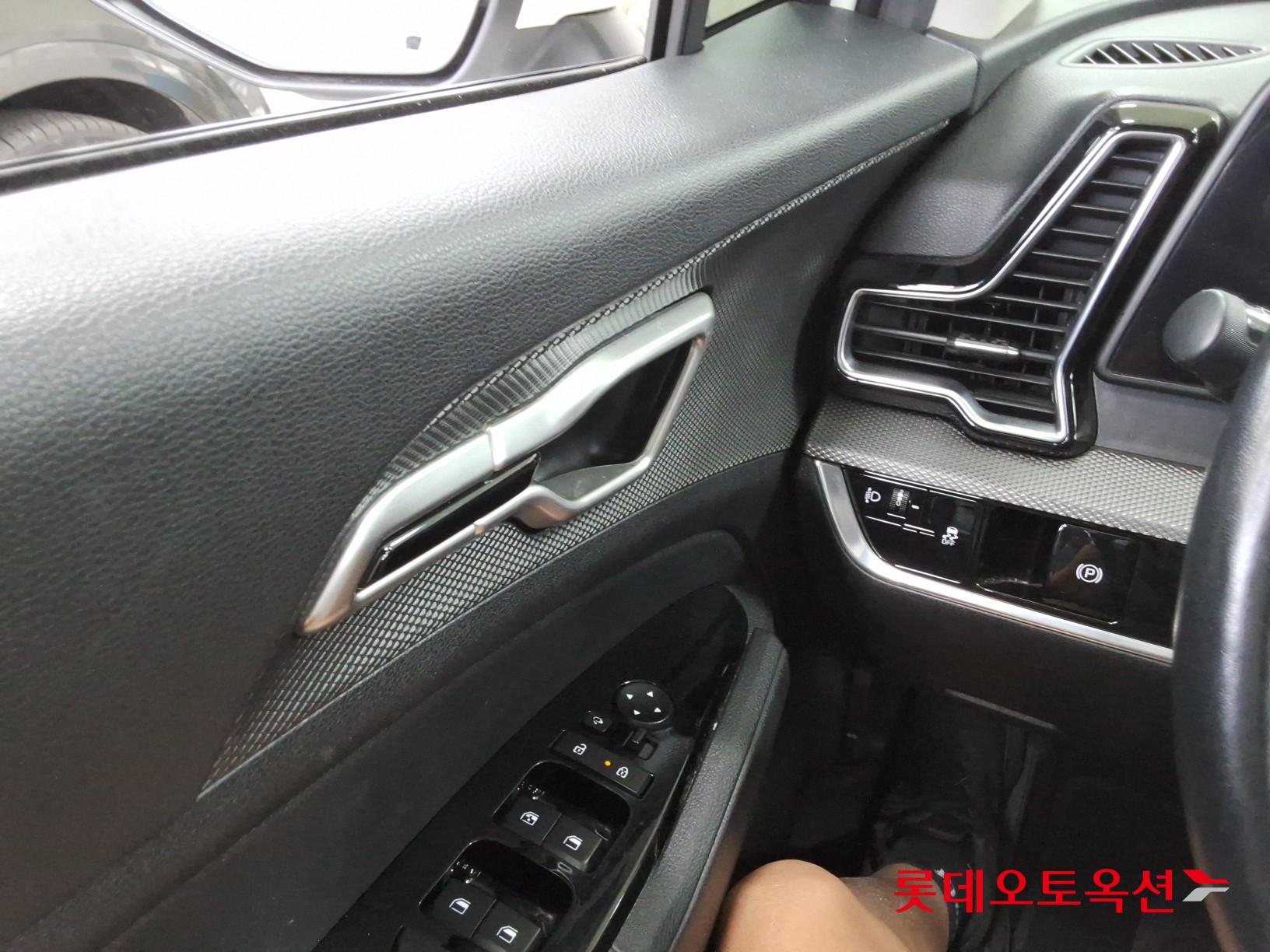 2022 - kia sportage