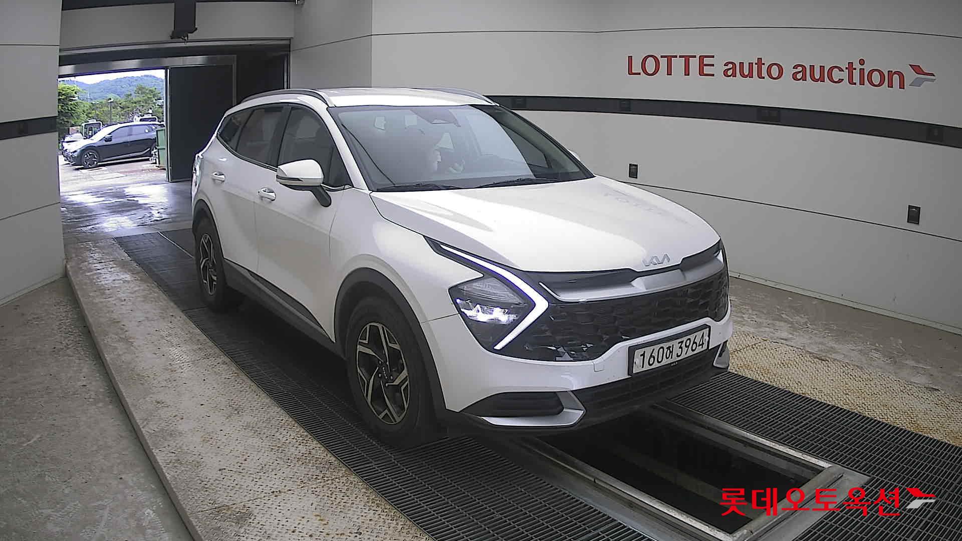 2022 - kia sportage