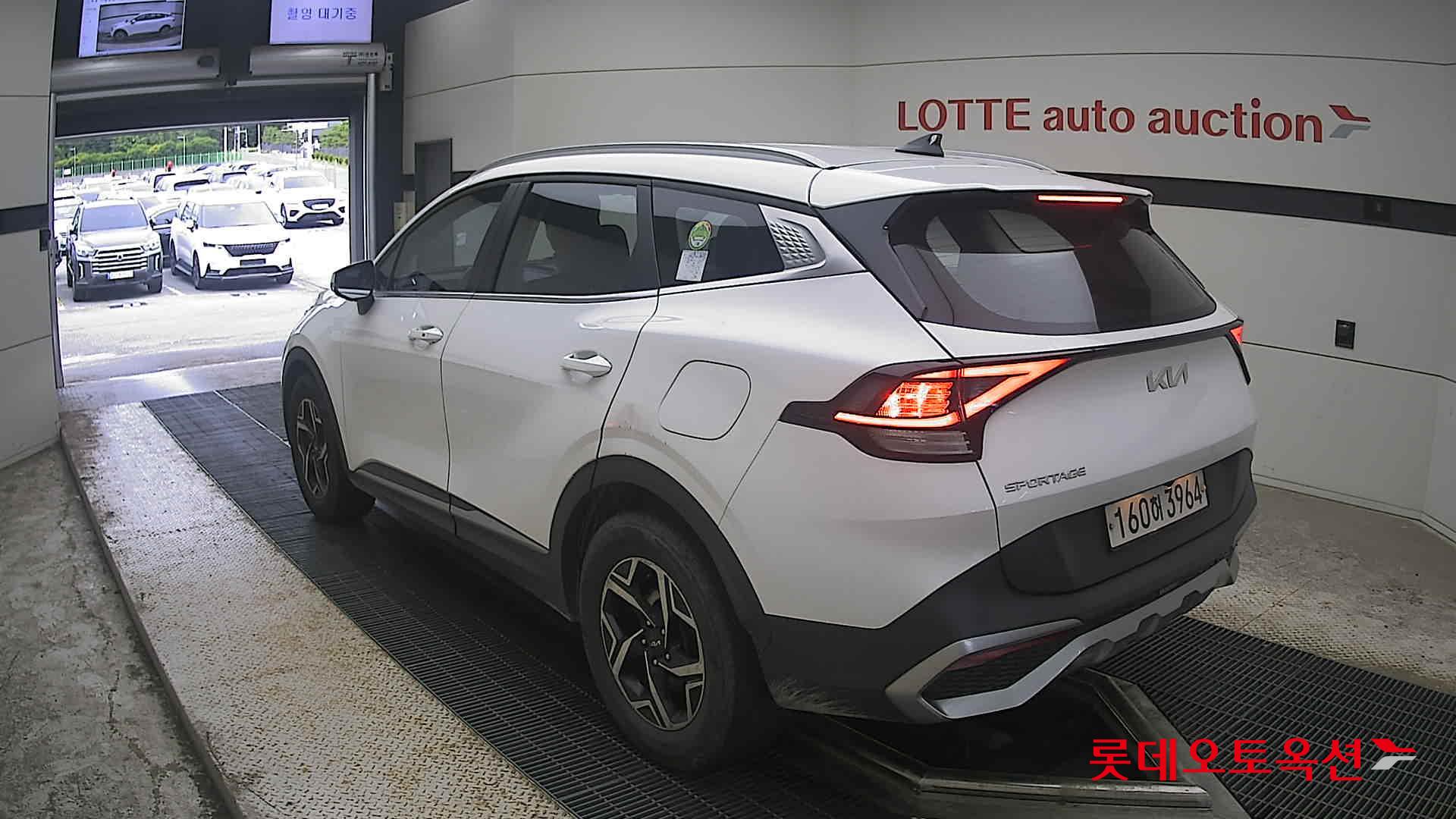 2022 - kia sportage