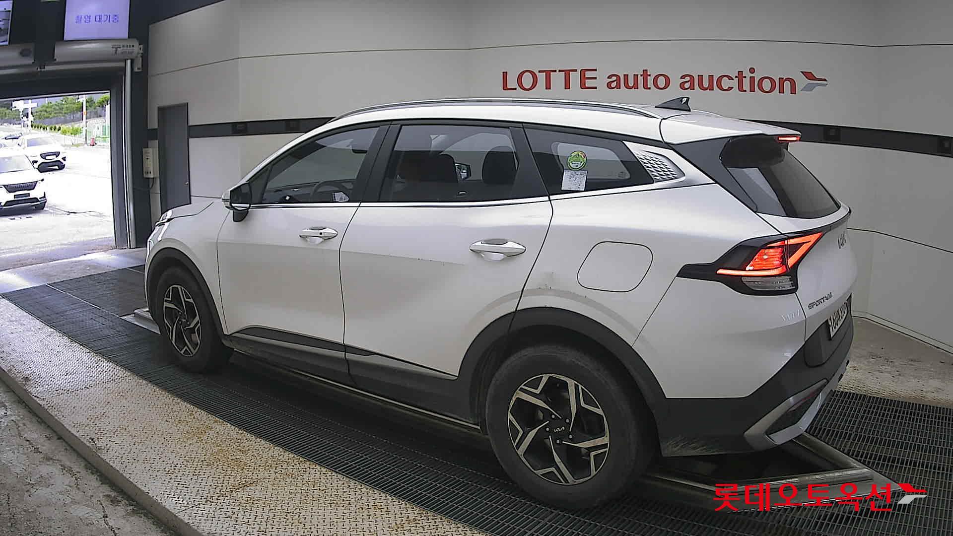 2022 - kia sportage