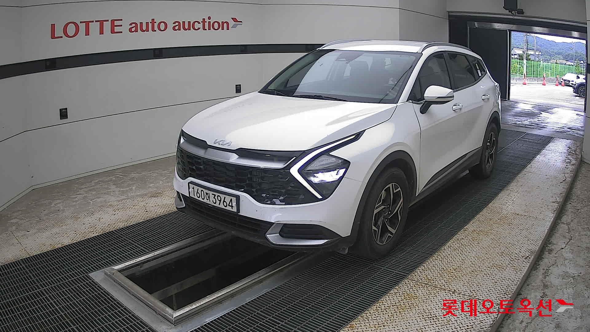 2022 - kia sportage