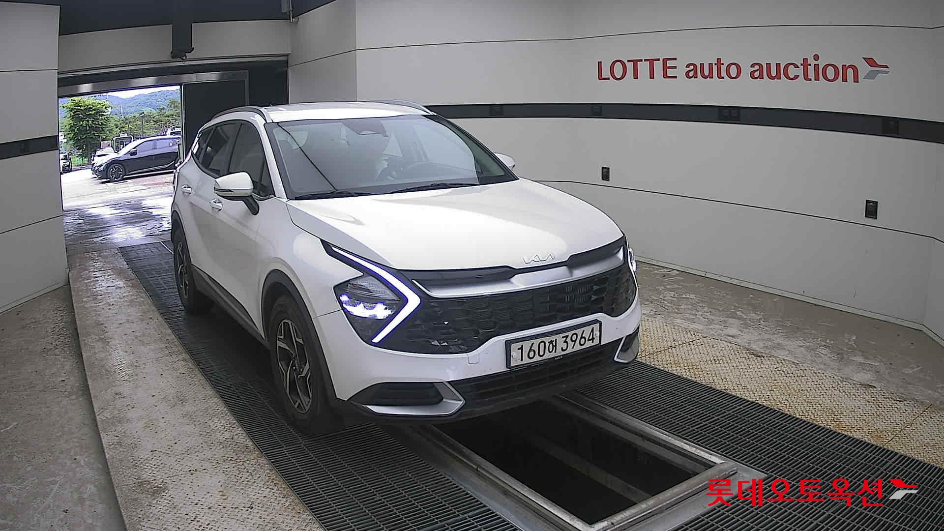 2022 - kia sportage