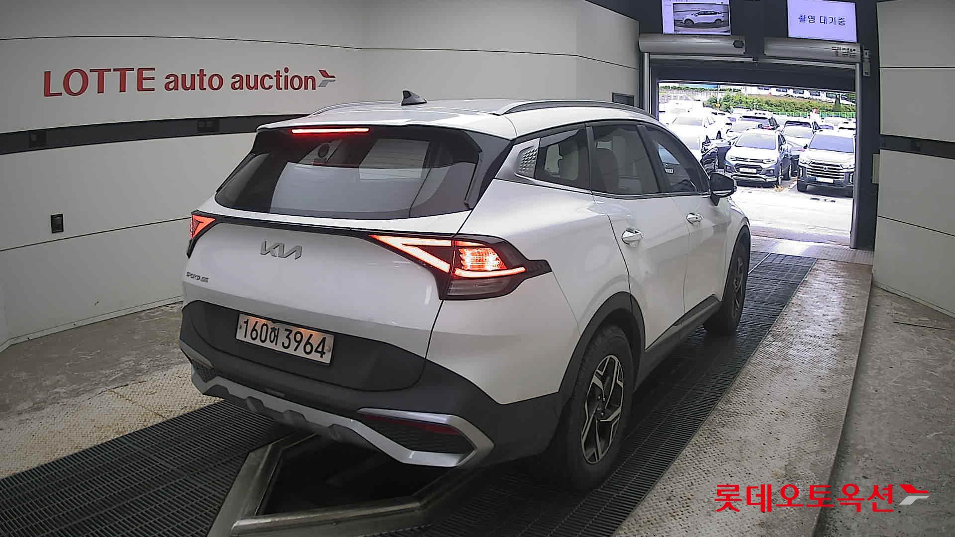 2022 - kia sportage