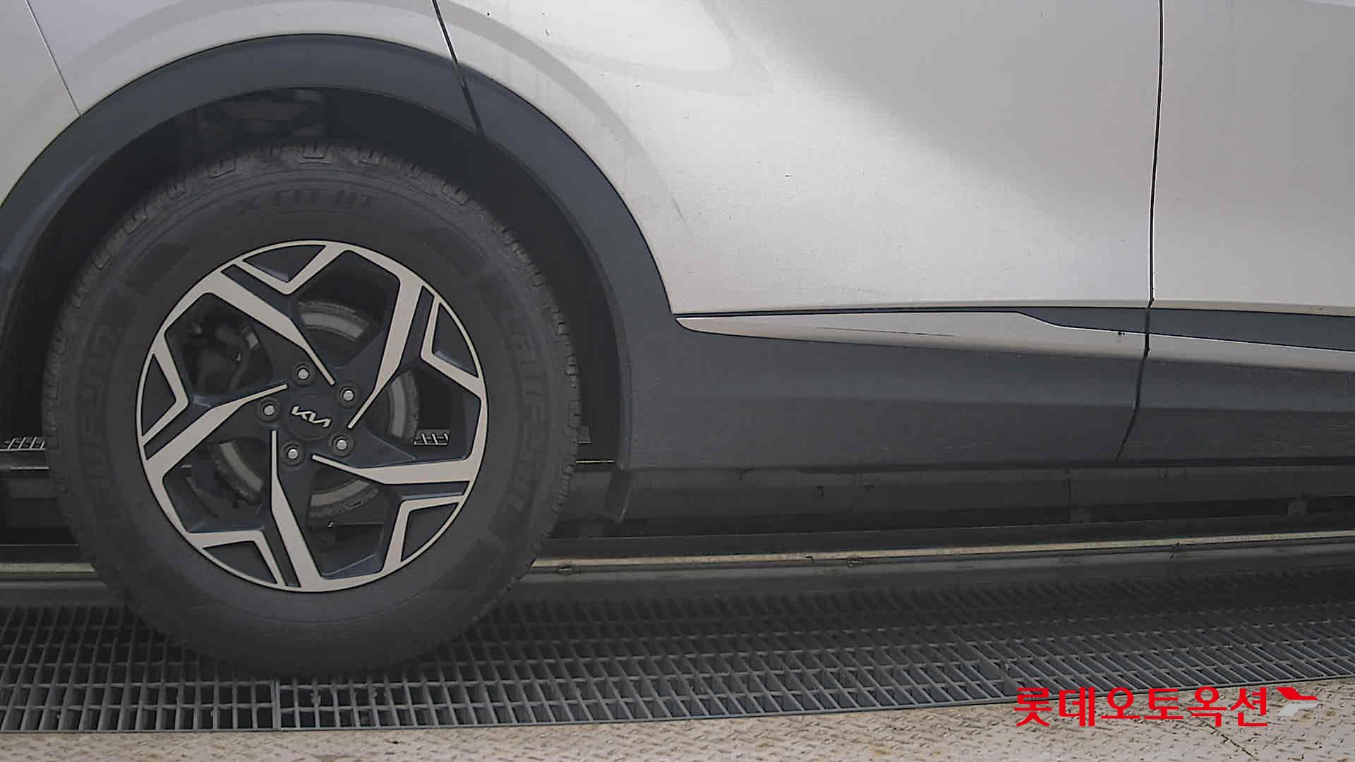 2022 - kia sportage
