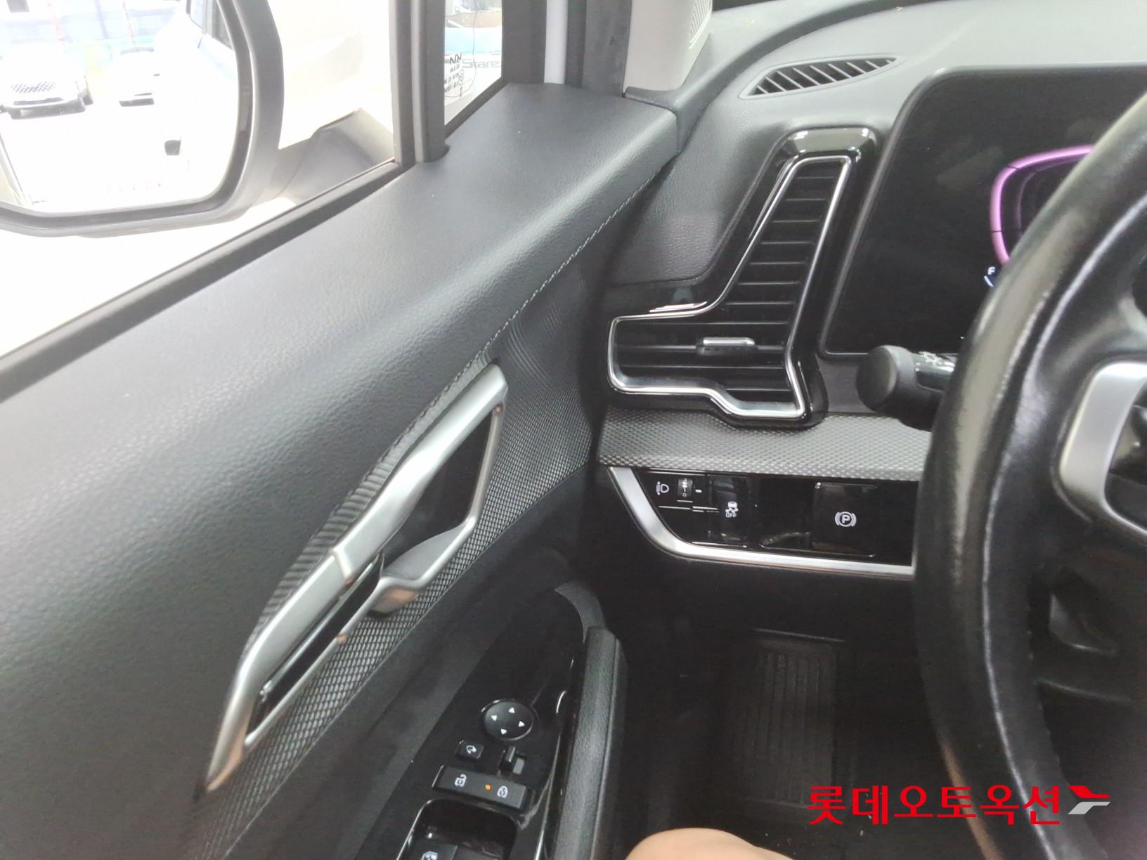 2022 - kia sportage