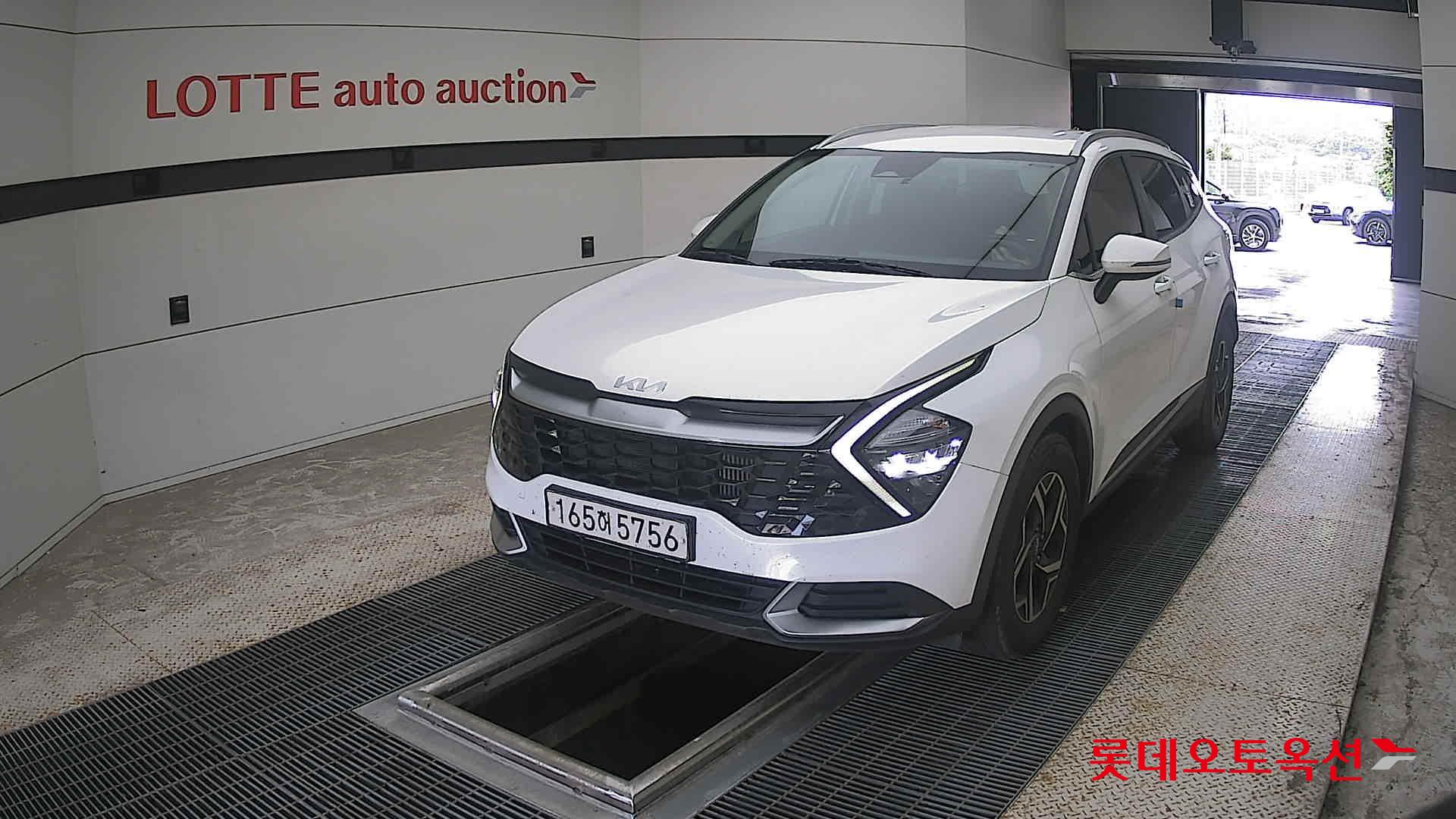 2022 - kia sportage