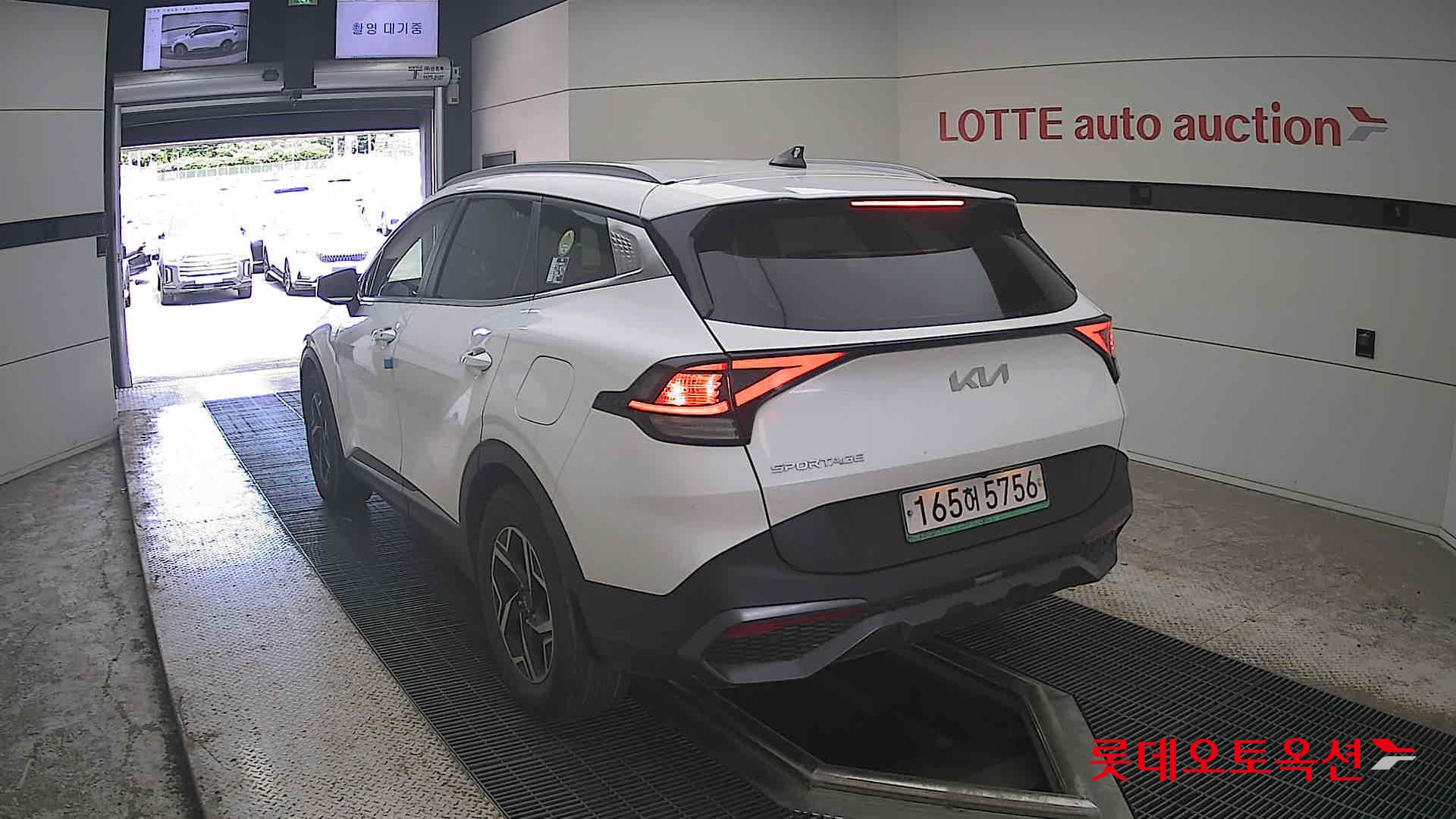 2022 - kia sportage