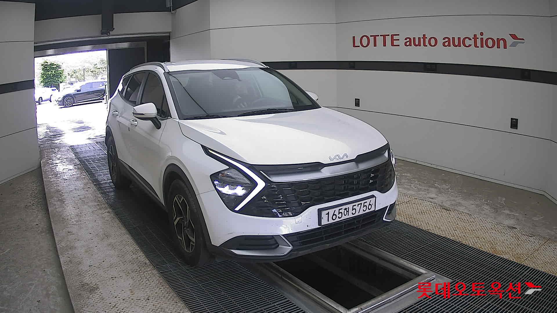 2022 - kia sportage