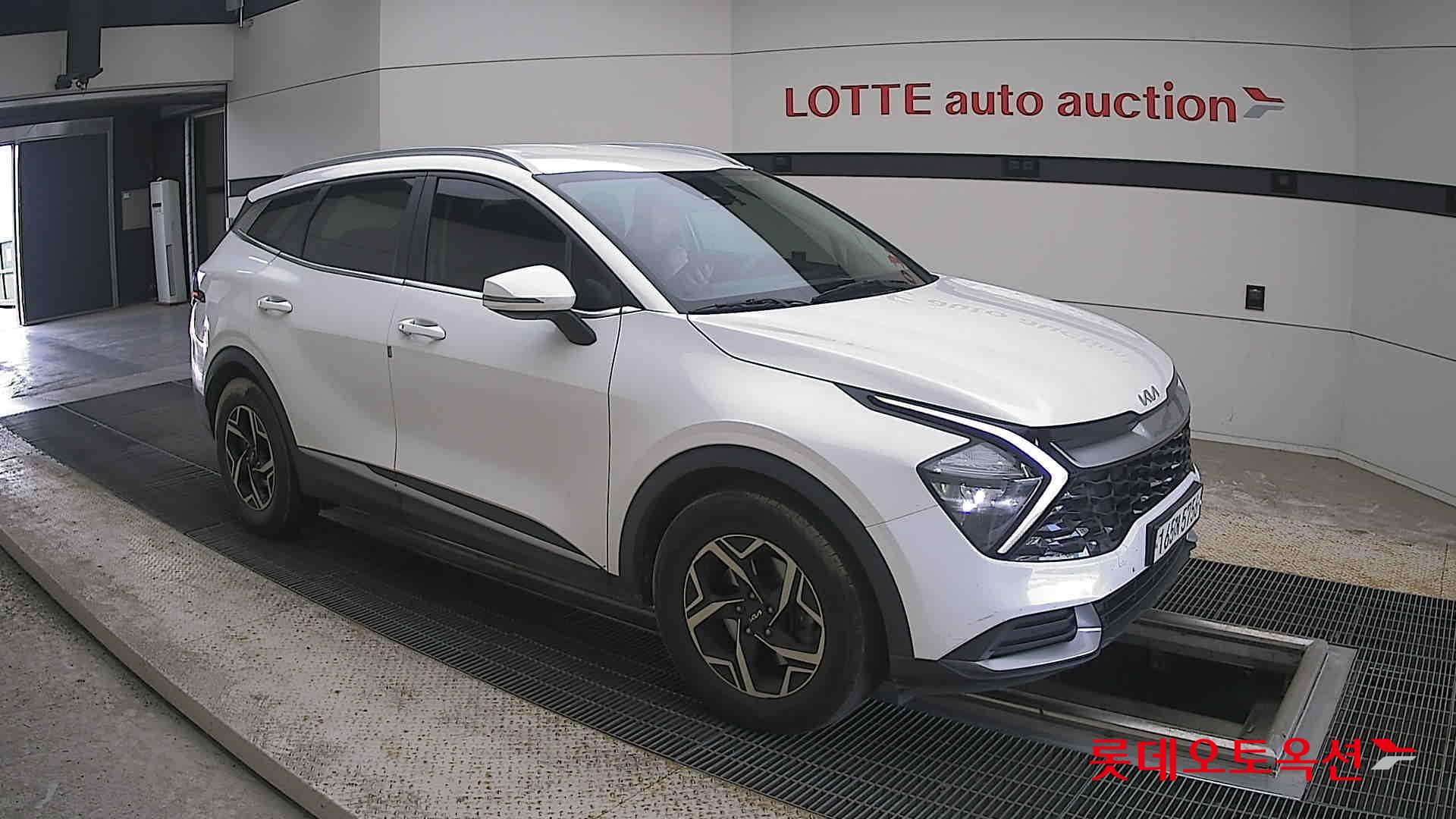 2022 - kia sportage