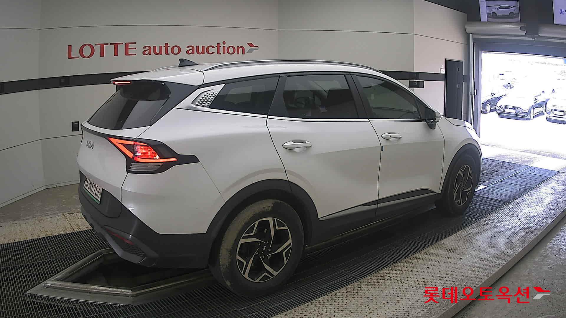 2022 - kia sportage