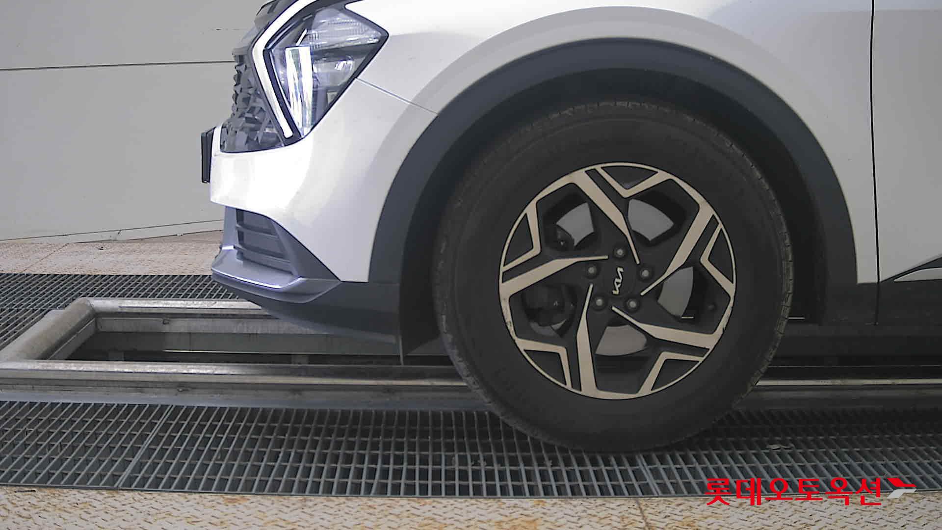 2022 - kia sportage