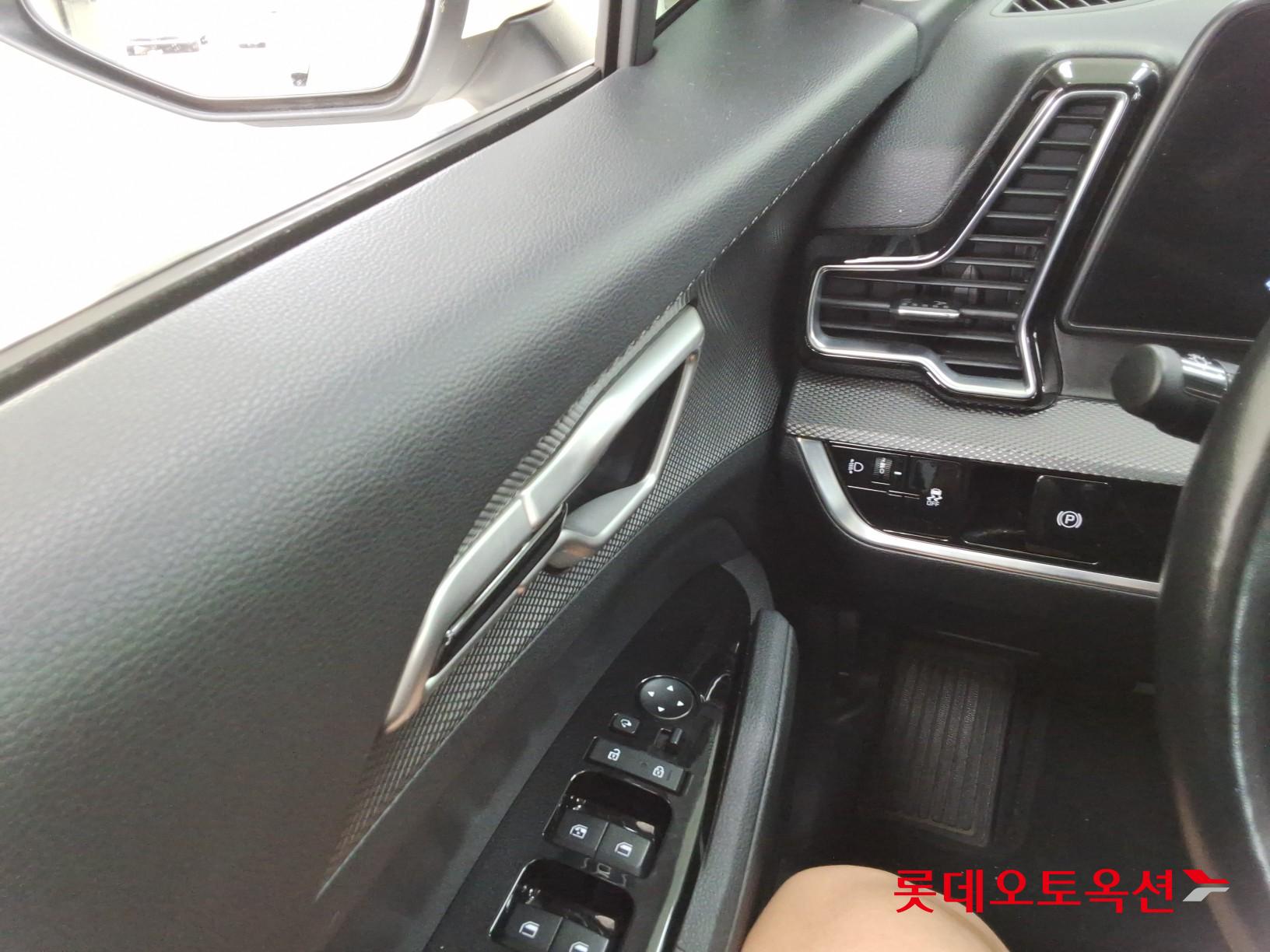 2022 - kia sportage