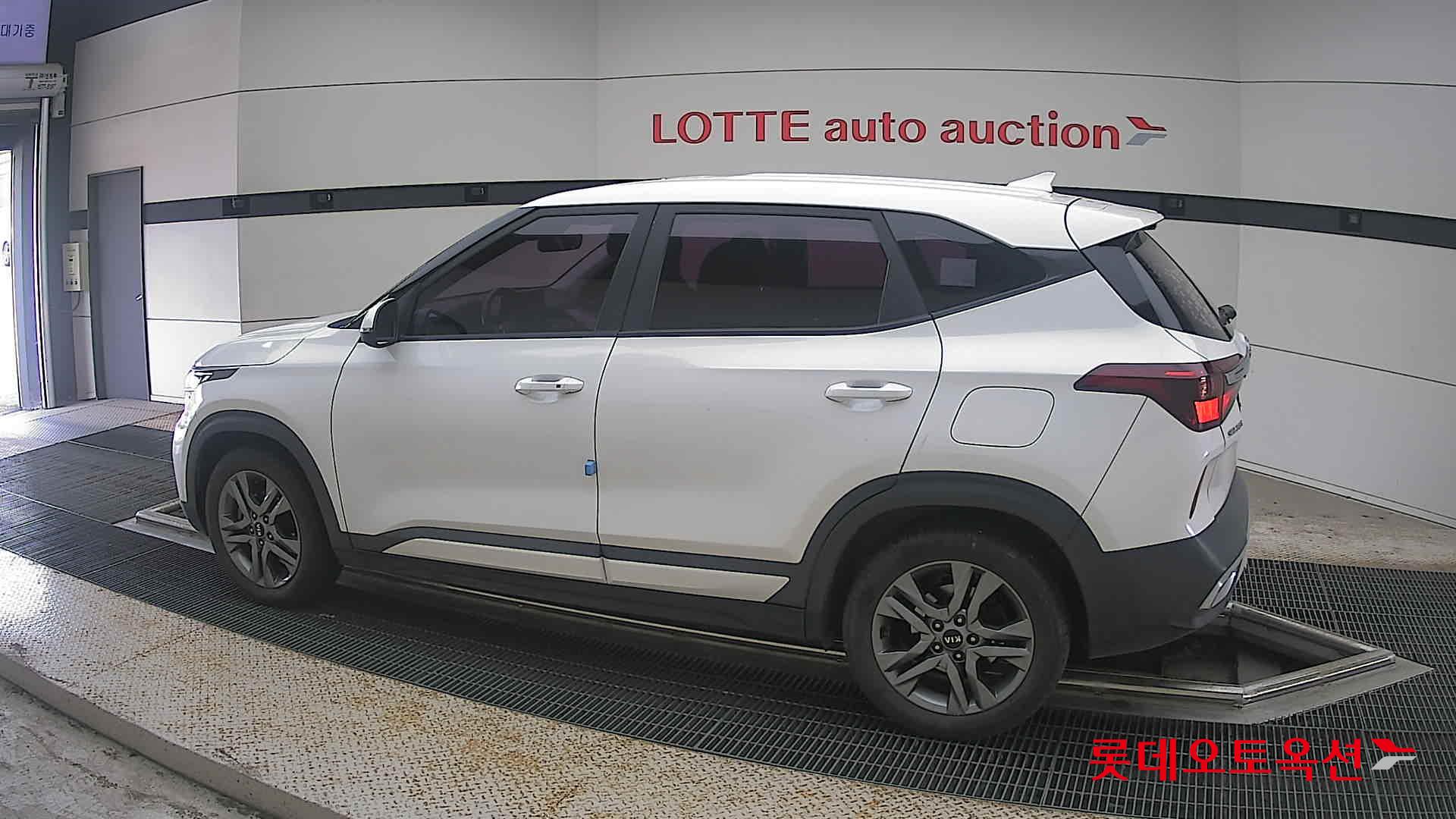 Kia Seltos id 4504294 из Кореи 11