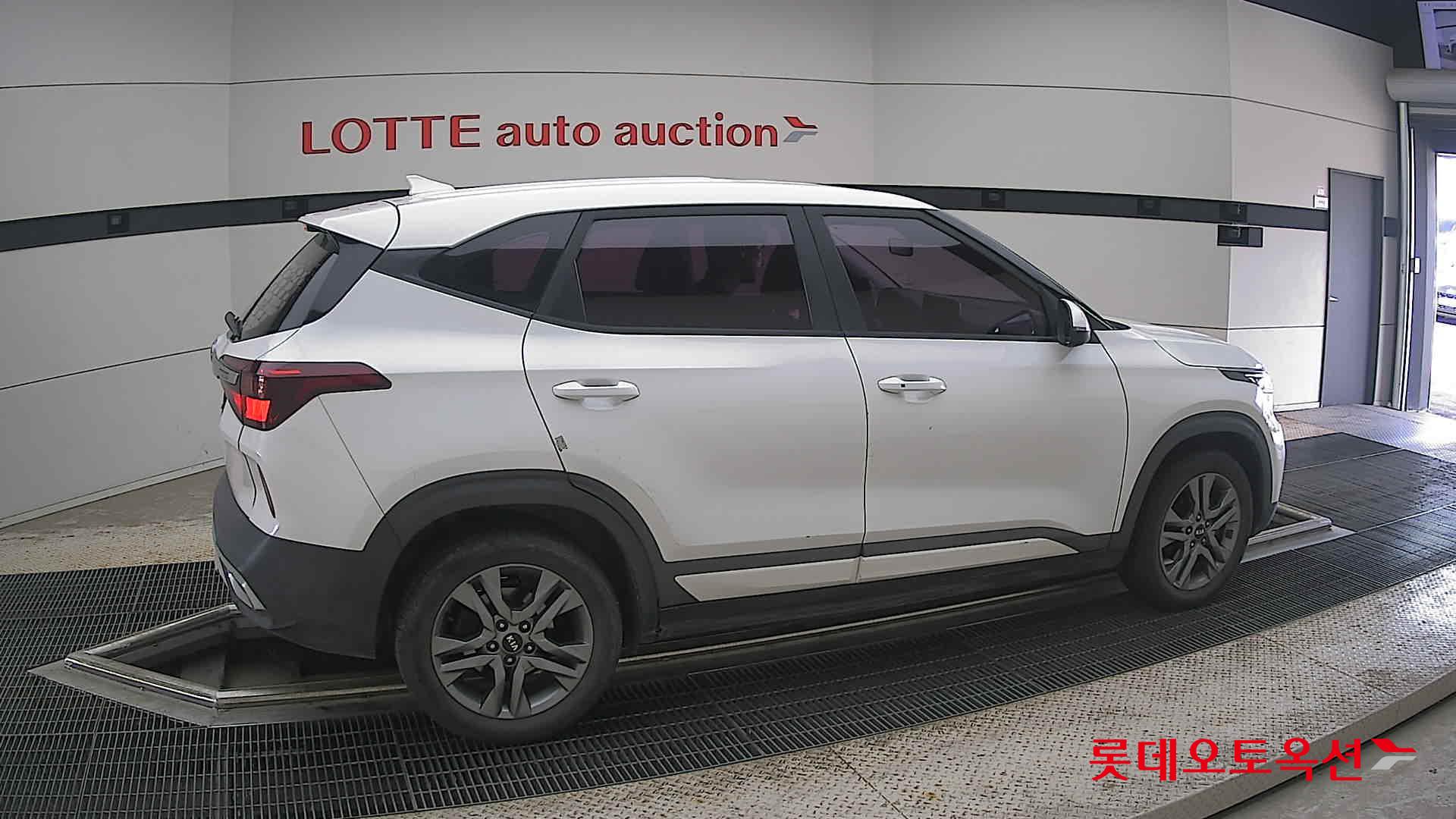 Kia Seltos id 4504294 из Кореи 18