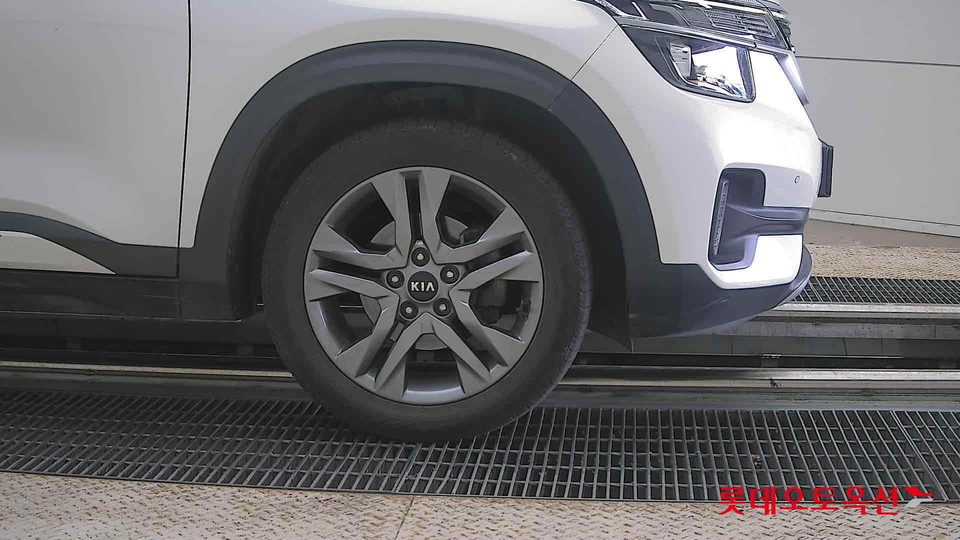 Kia Seltos id 4504294 из Кореи 23