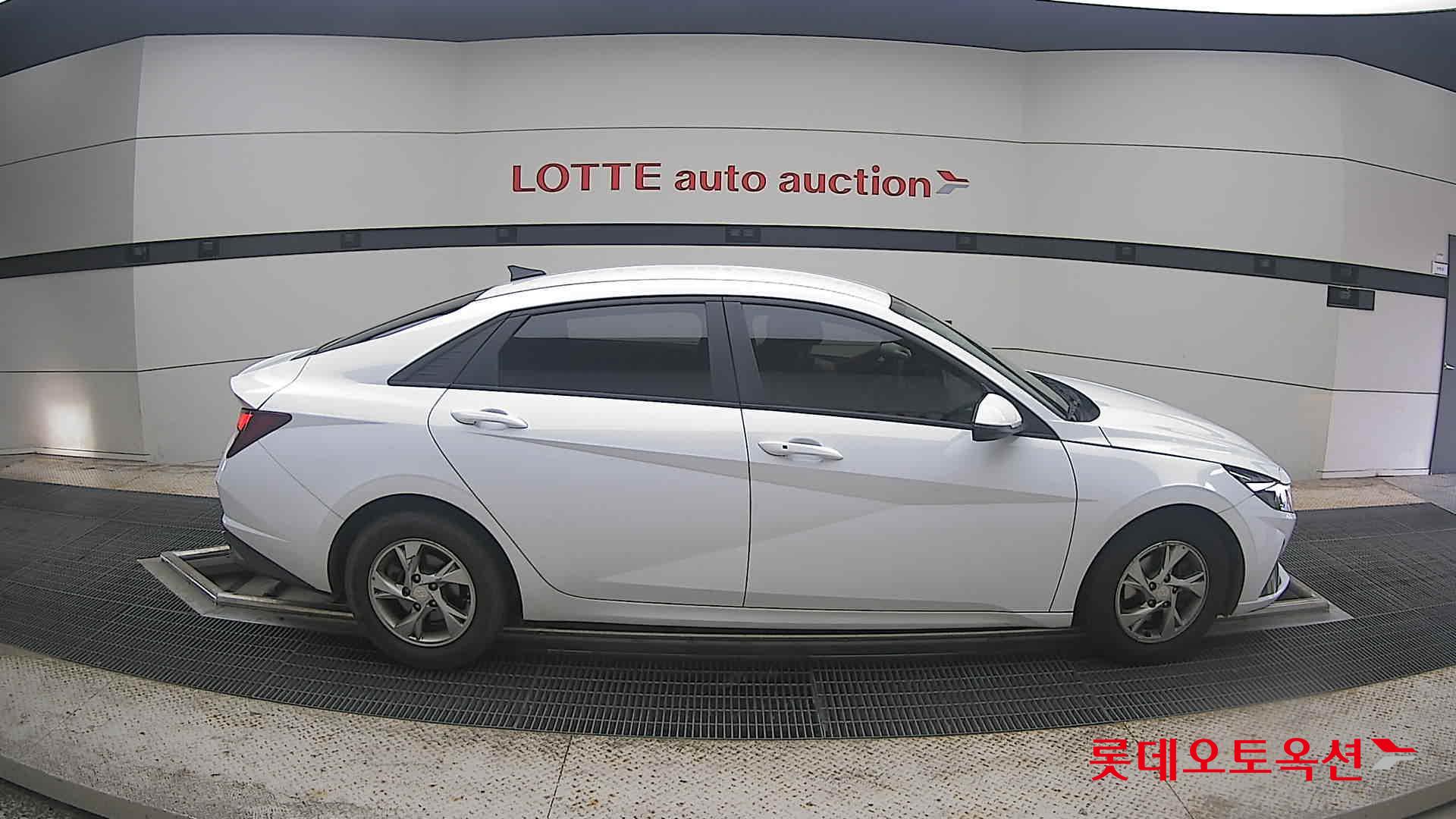 2021 - hyundai avante
