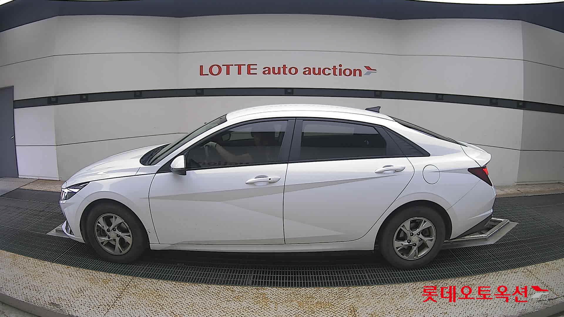 2021 - hyundai avante