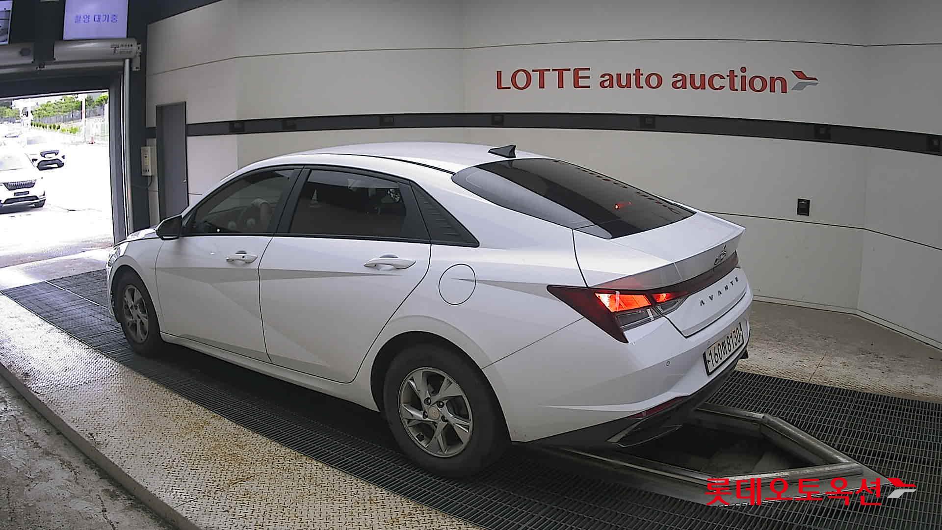 2021 - hyundai avante
