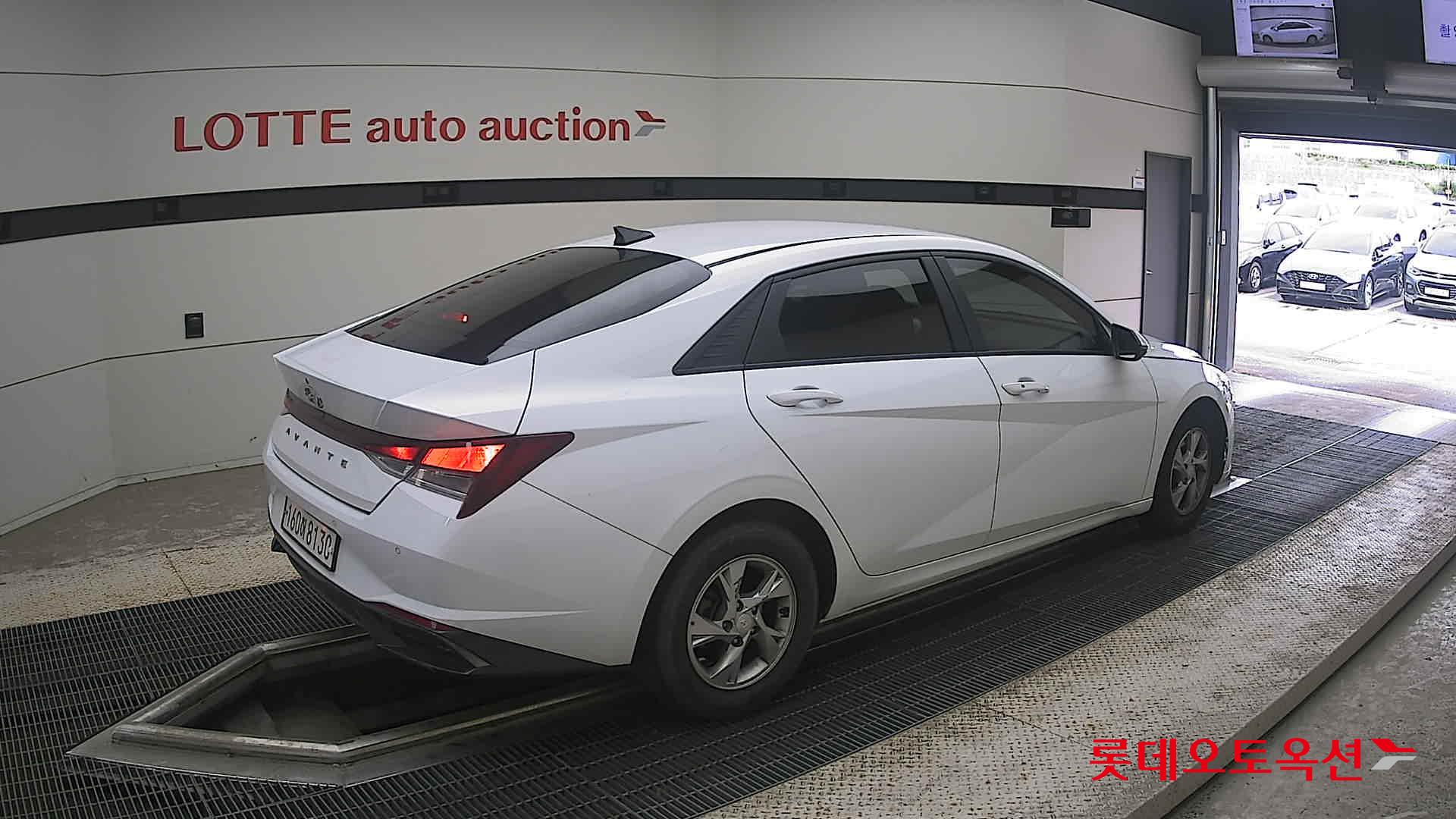 2021 - hyundai avante