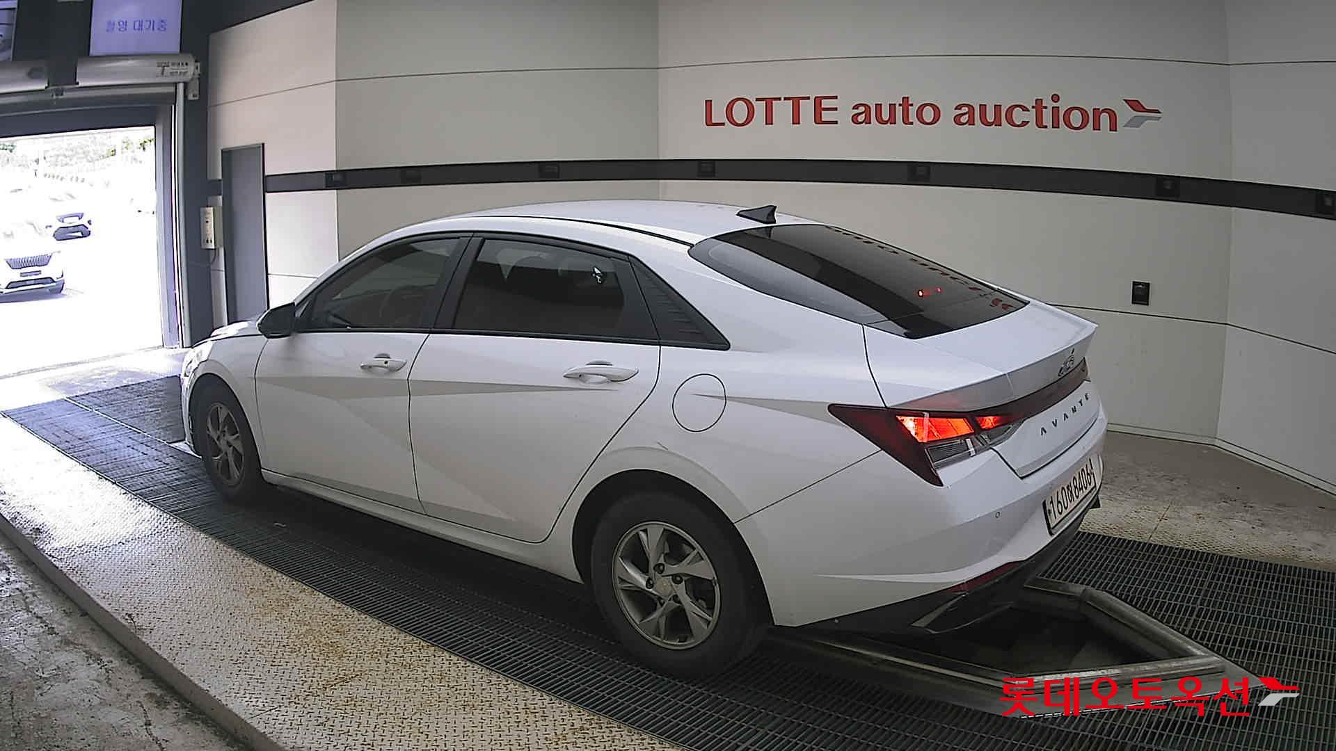 2021 - hyundai avante