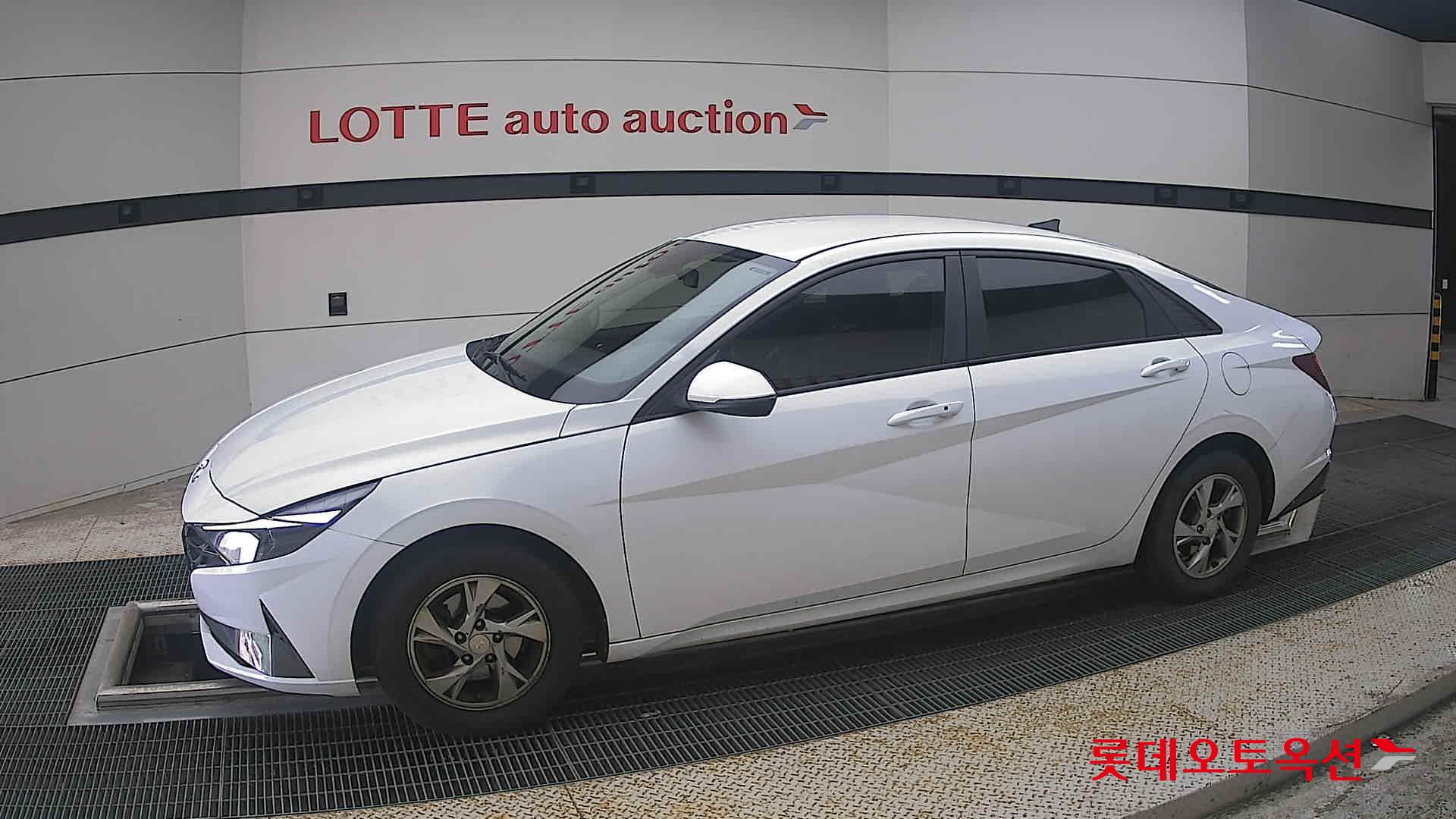 2021 - hyundai avante