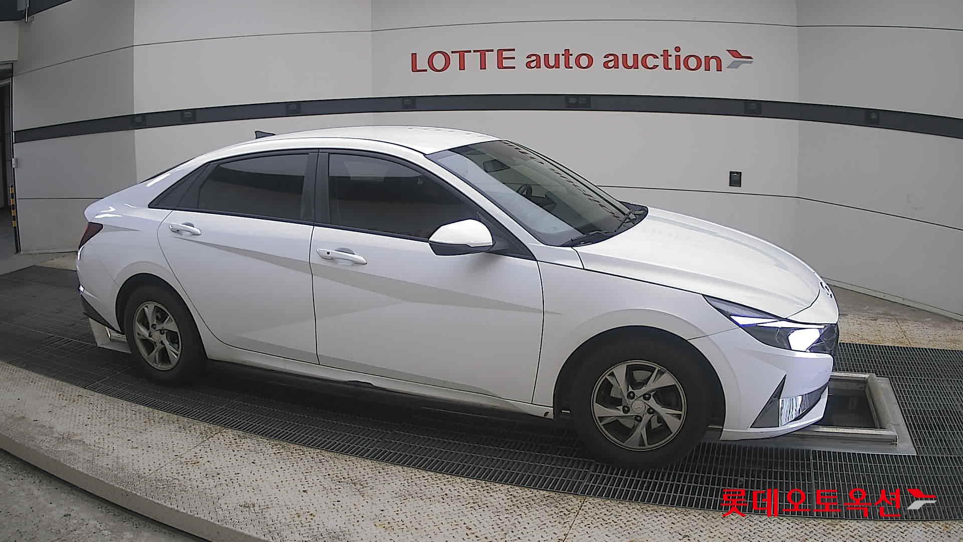 2021 - hyundai avante