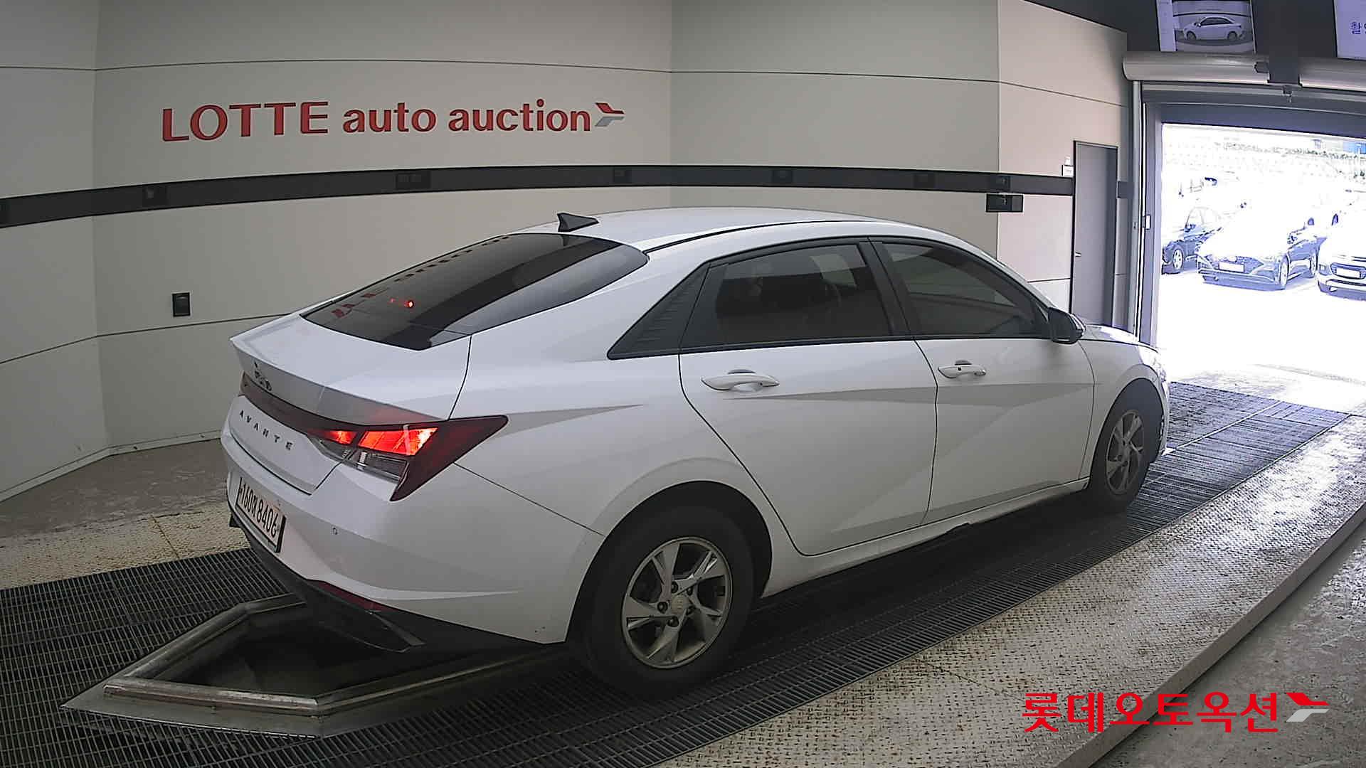 2021 - hyundai avante
