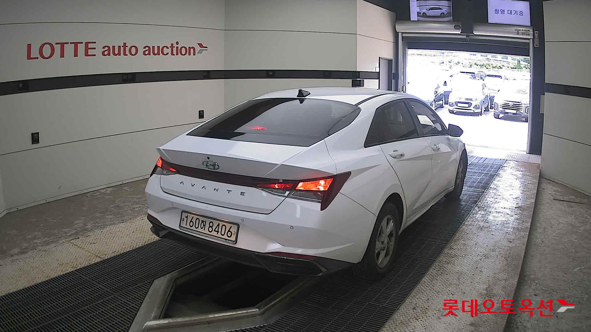 2021 - hyundai avante