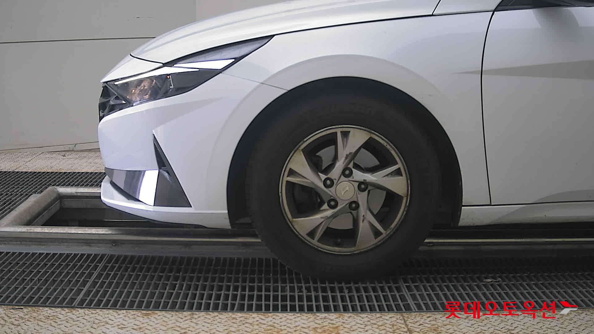 2021 - hyundai avante