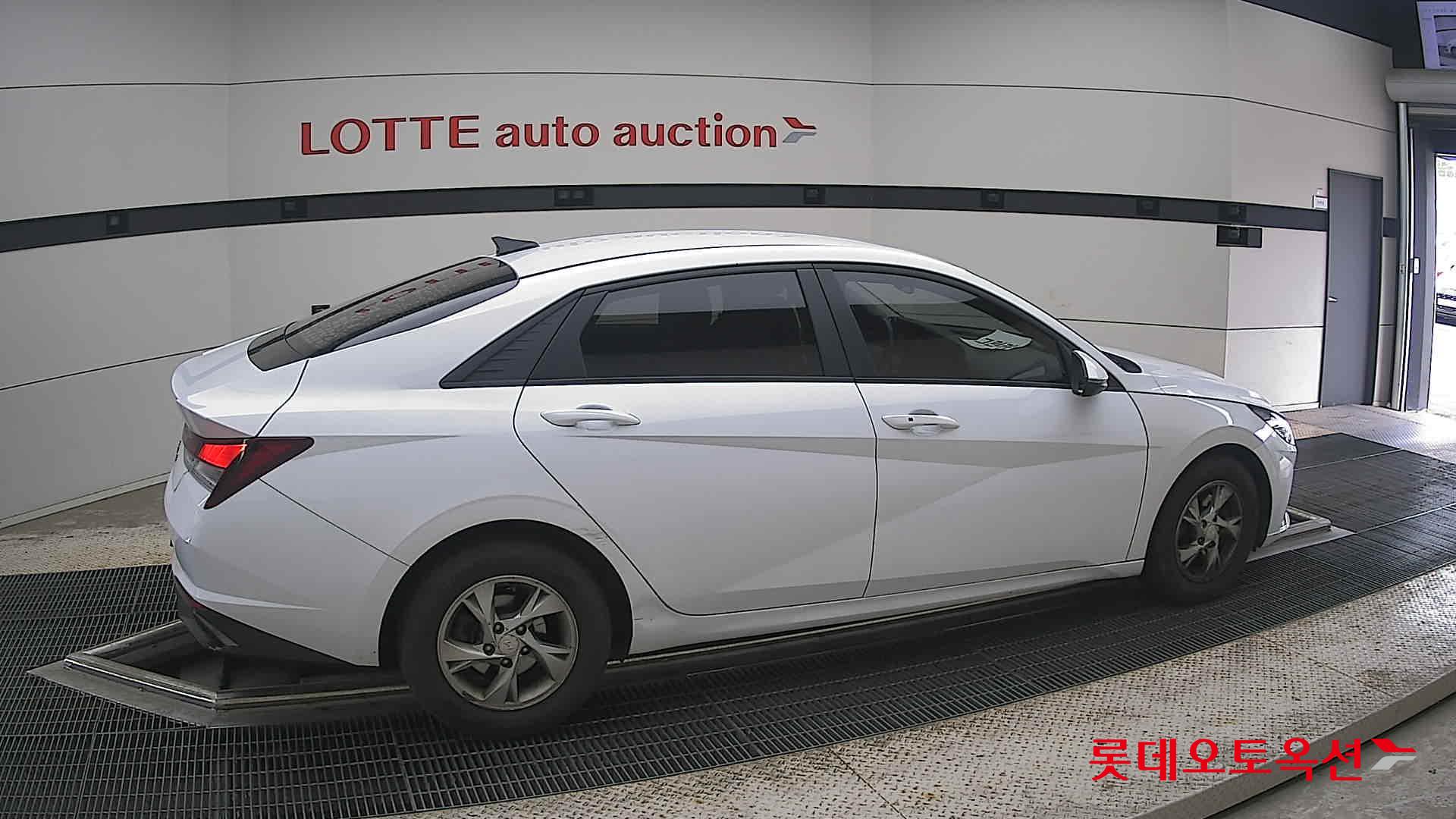 2021 - hyundai avante